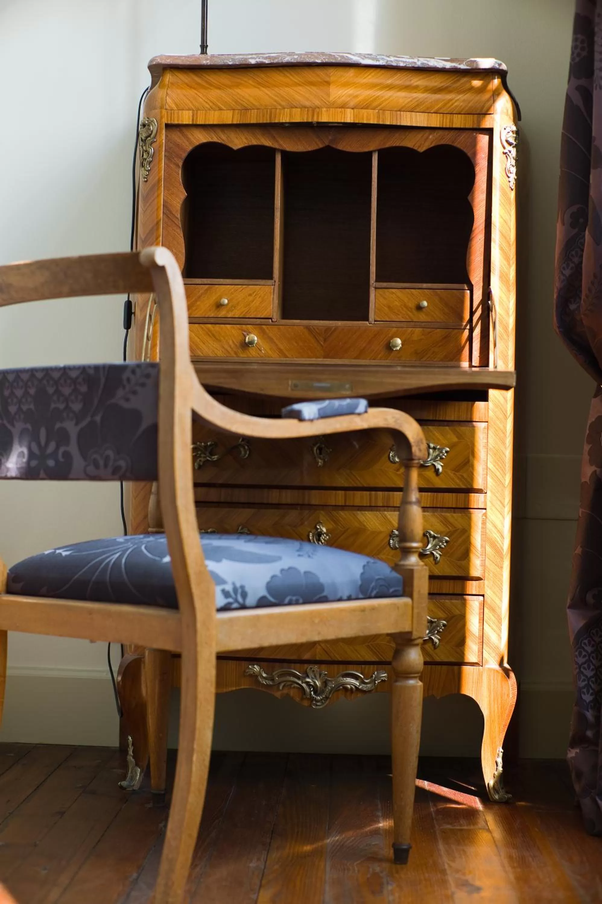 Bedroom, Bunk Bed in Hostellerie du Coq d'Or