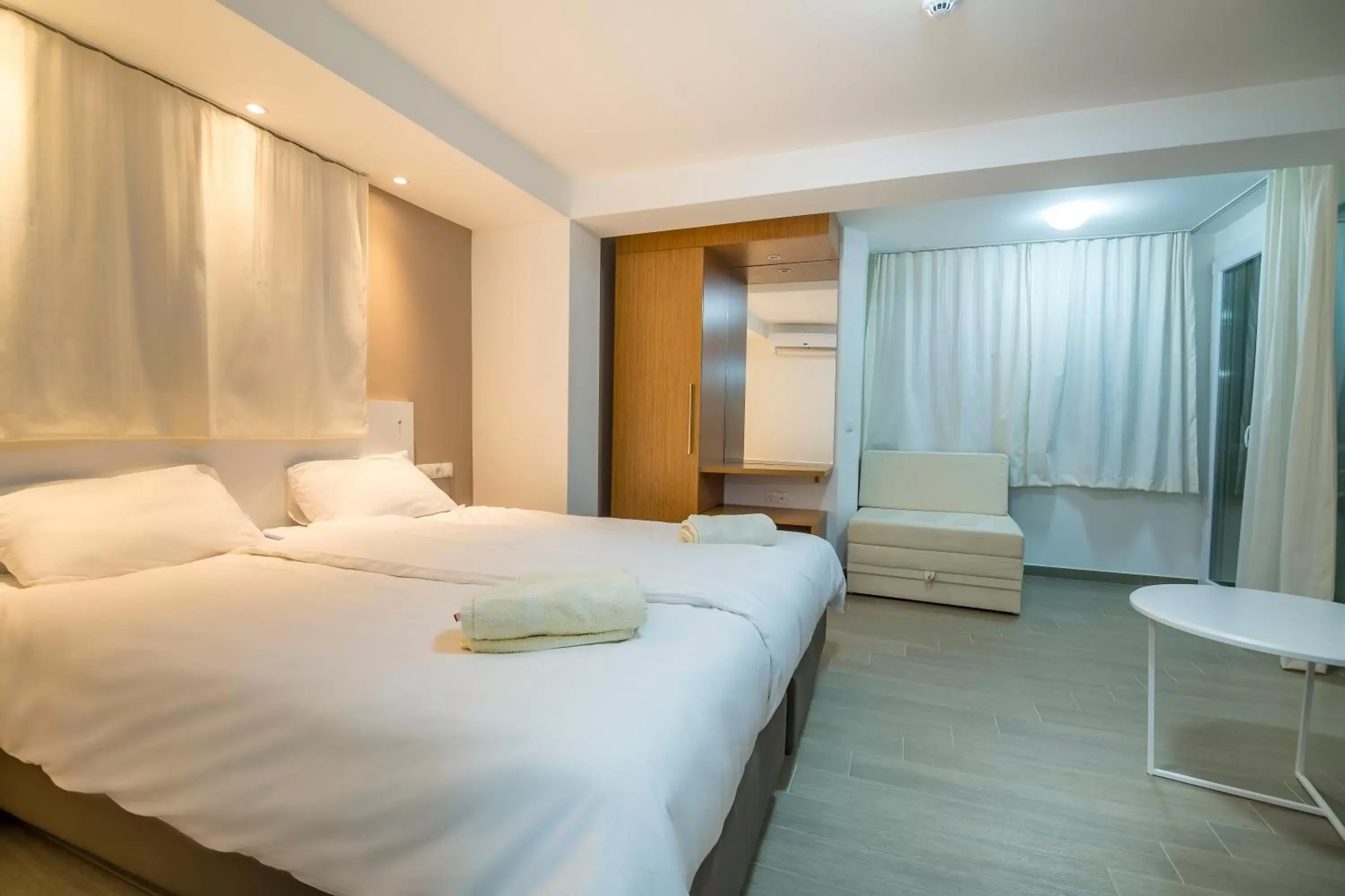 Double Room with Lake View in Villa Jordan Double Room with Lake View in Villa Jordan