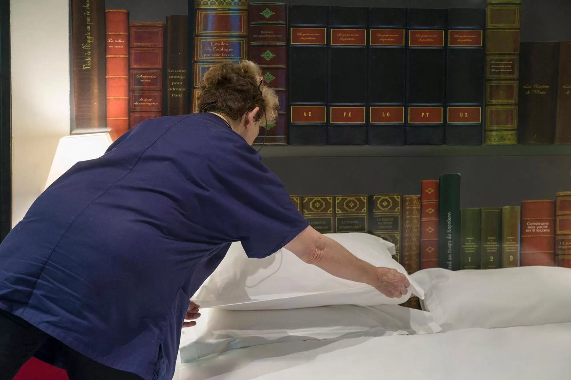 Bedroom, Bed in Hôtel Les Voyageurs