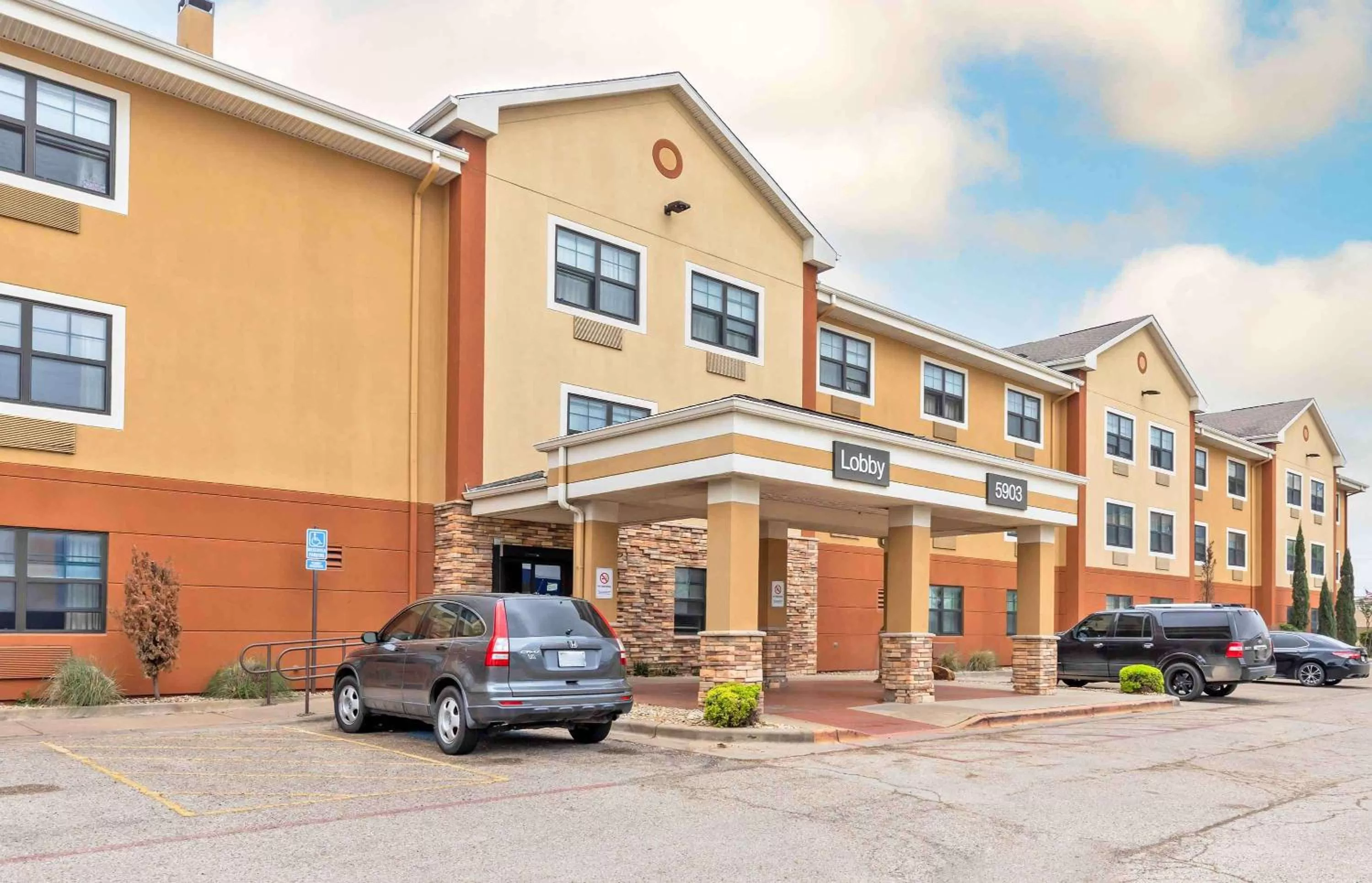 Property building in Extended Stay America Suites - Waco - Woodway