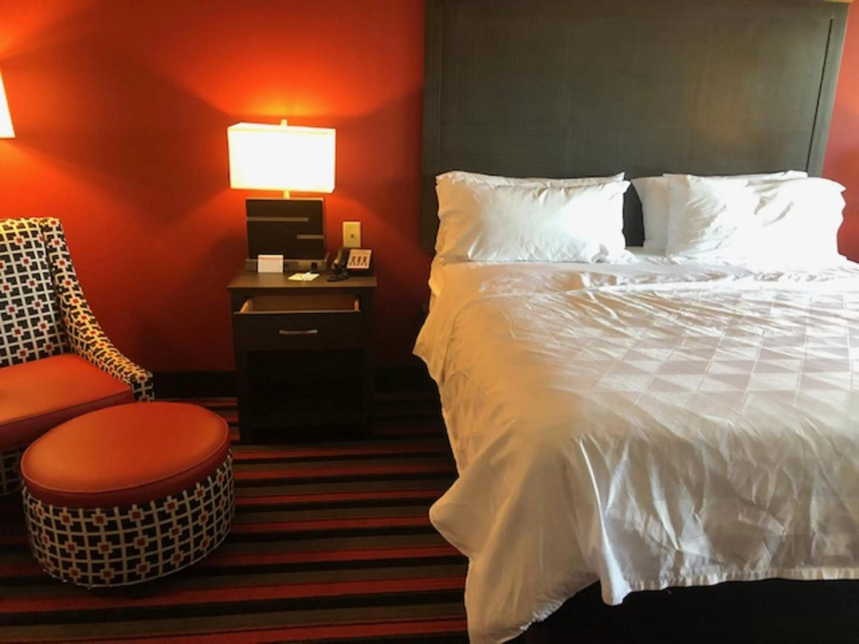Bed in Holiday Inn Lafayette North by IHG