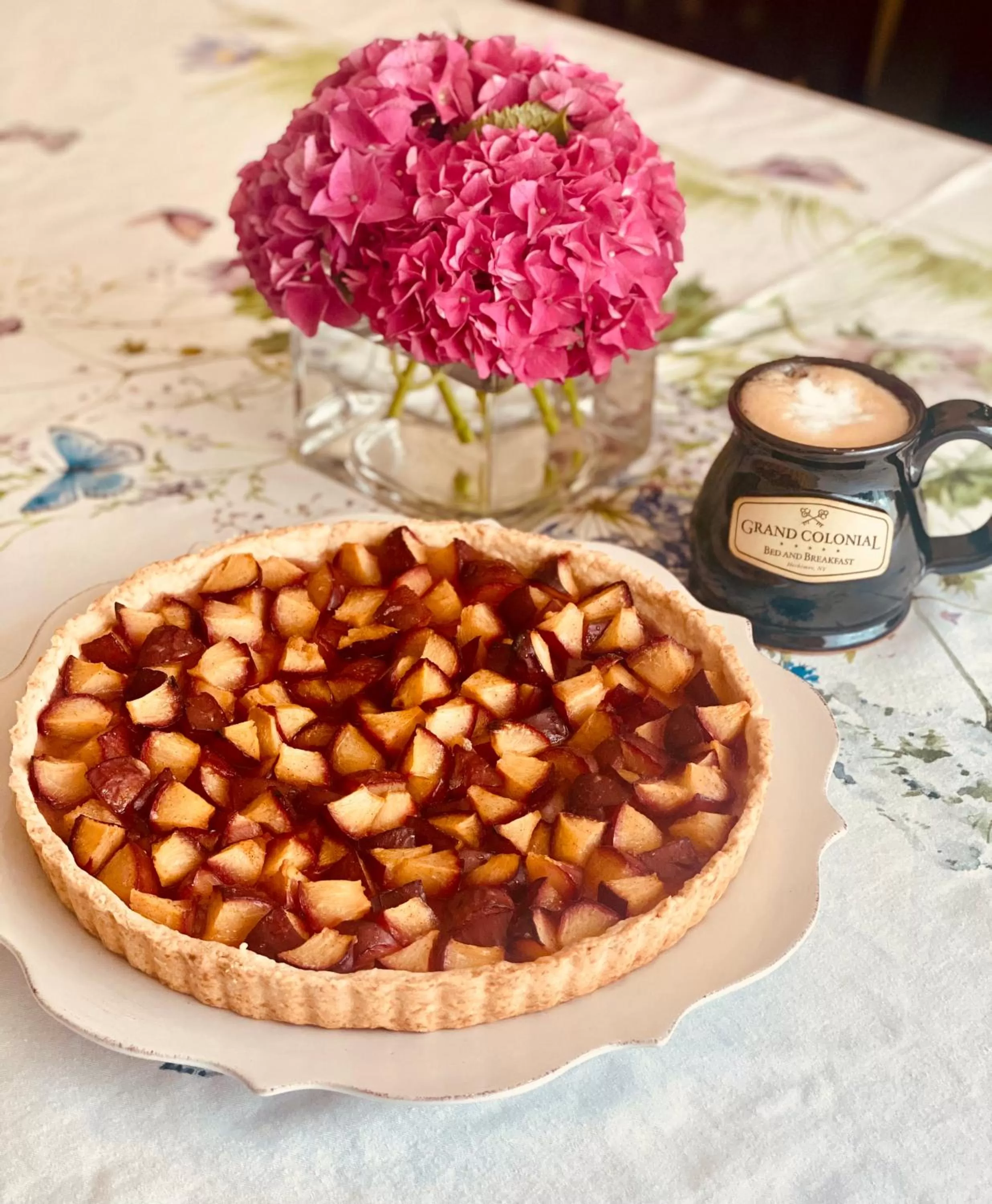 Food in Grand Colonial Bed and Breakfast