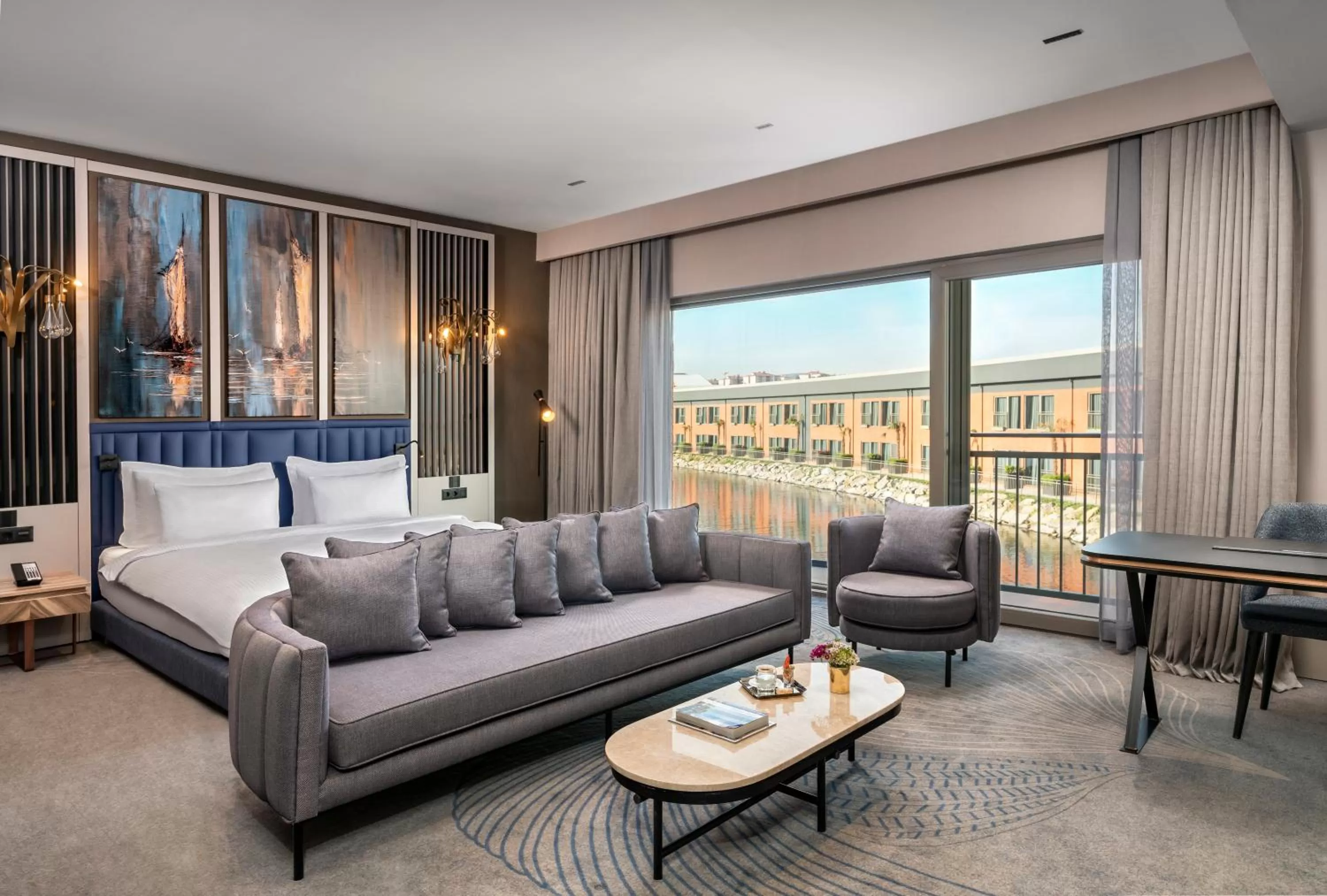 Bedroom in Crowne Plaza - Istanbul Tuzla Viaport Marina by IHG