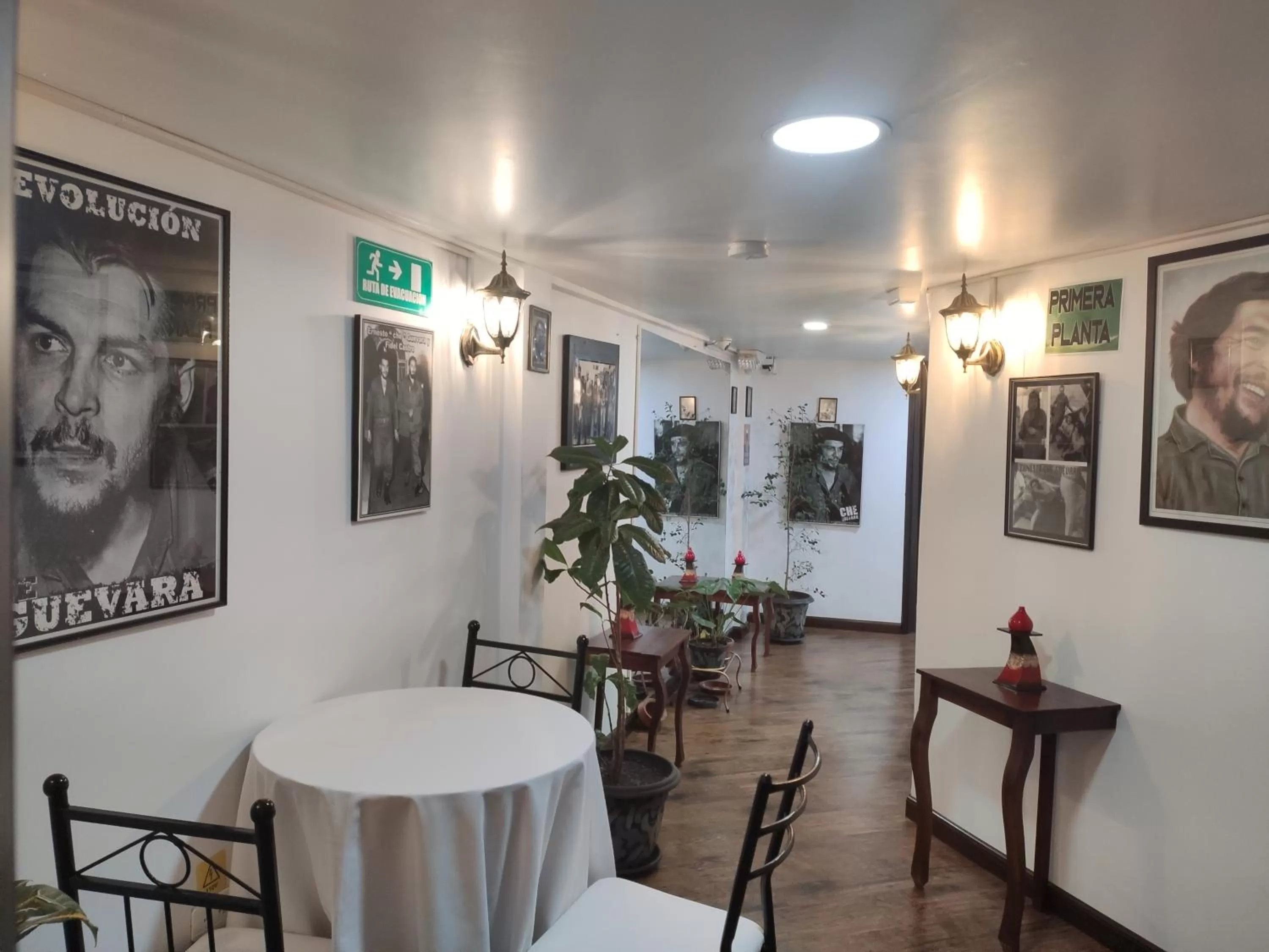 Hotel el Che No apto para corruptos