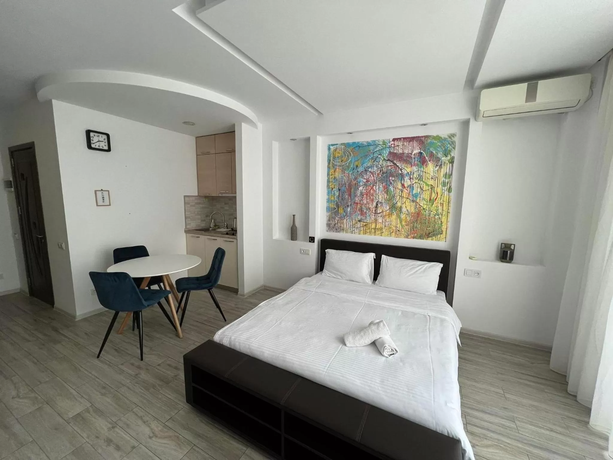 Bed in Aparthotel Holiday Lux Batumi