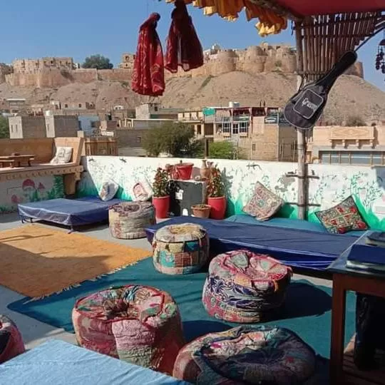 Restaurant/places to eat in Hotel Murad Haveli