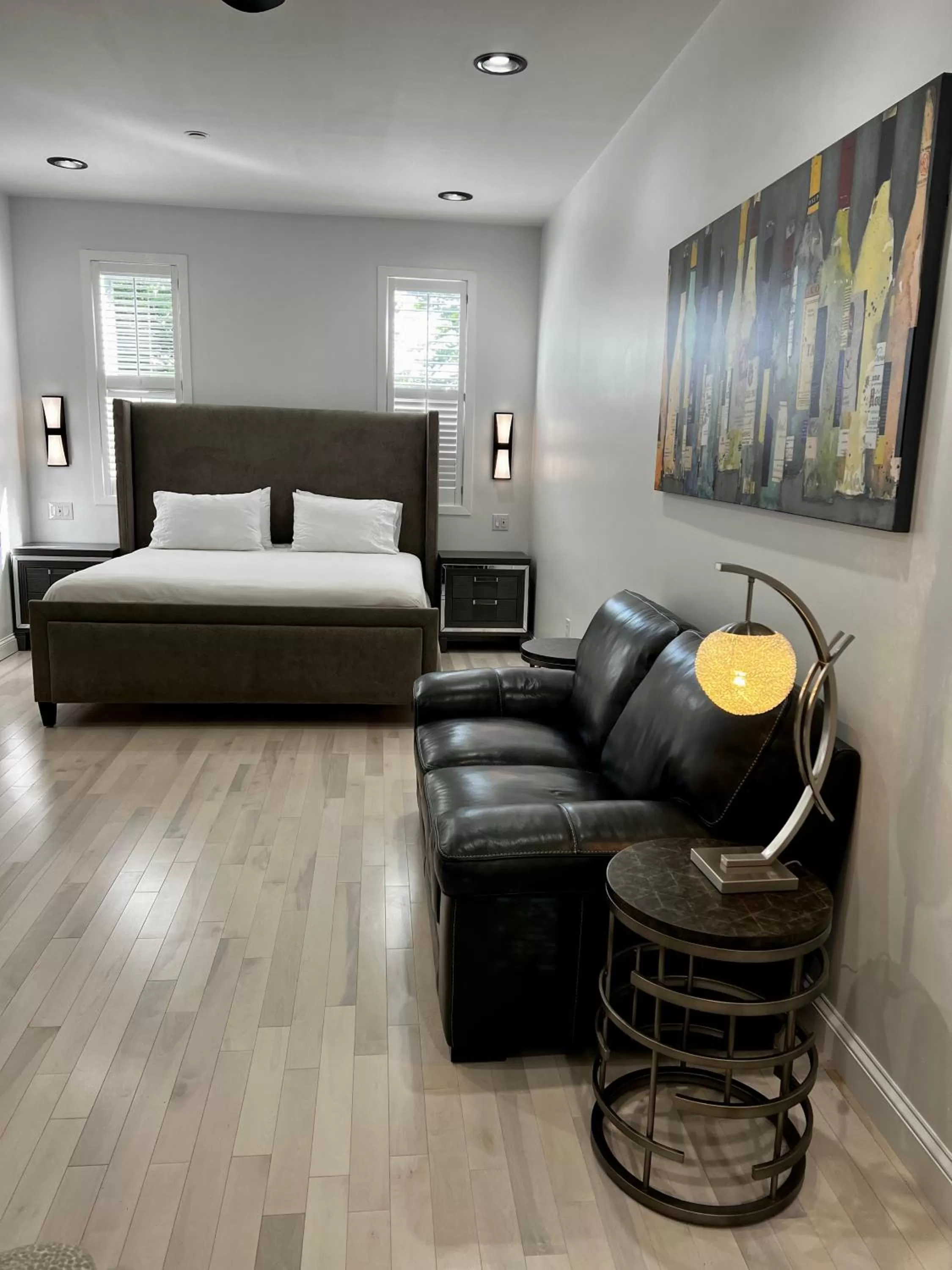 Photo of the whole room, Bed in Elaine's Cape May Boutique Hotel