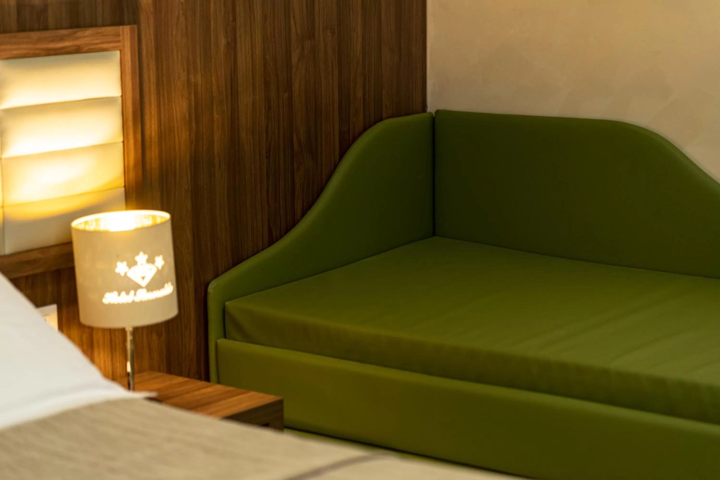 Bedroom, Bed in Hotel Smeraldo