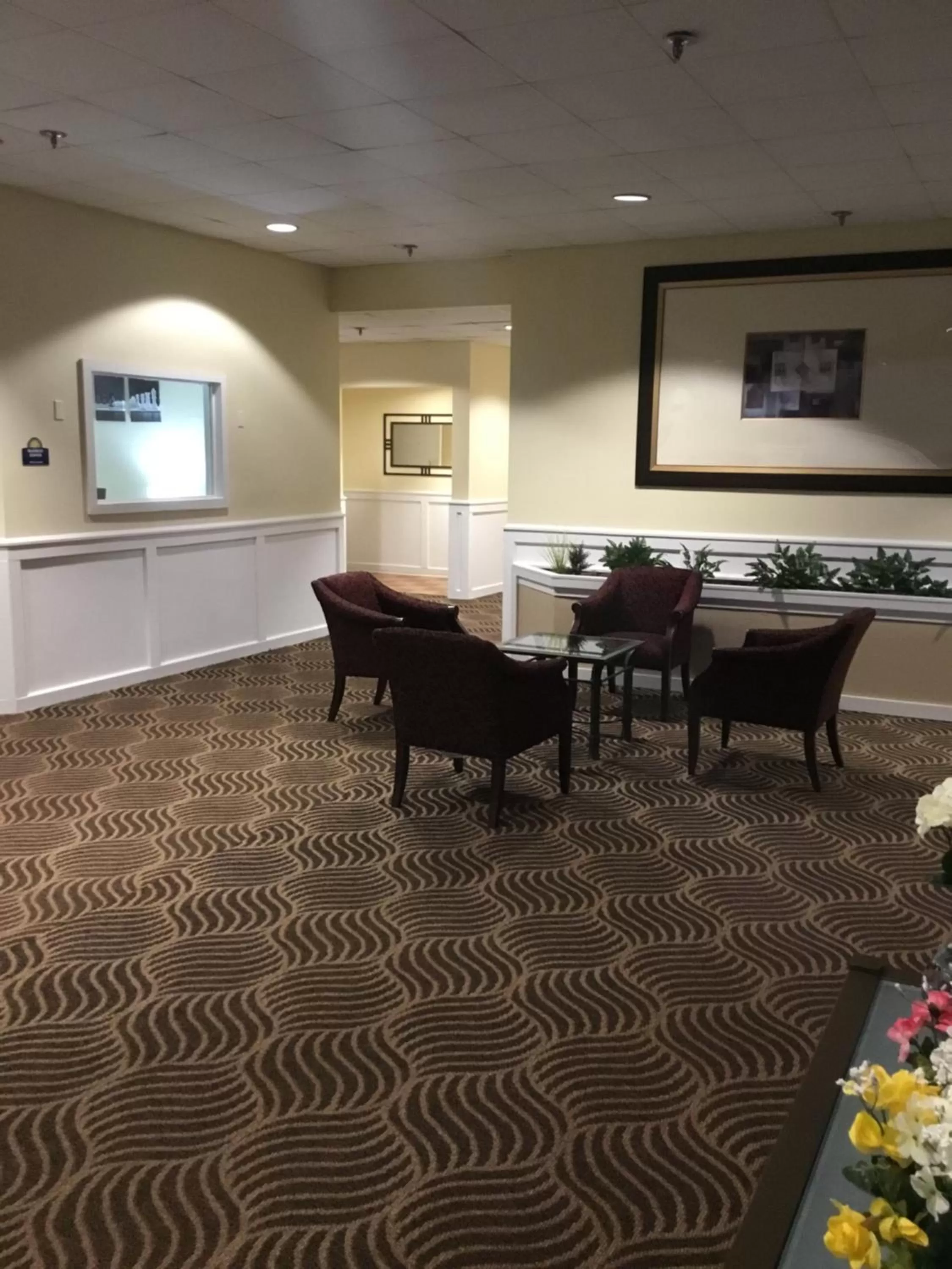 Days Inn & Suites by Wyndham Tallahassee Conf Center I-10