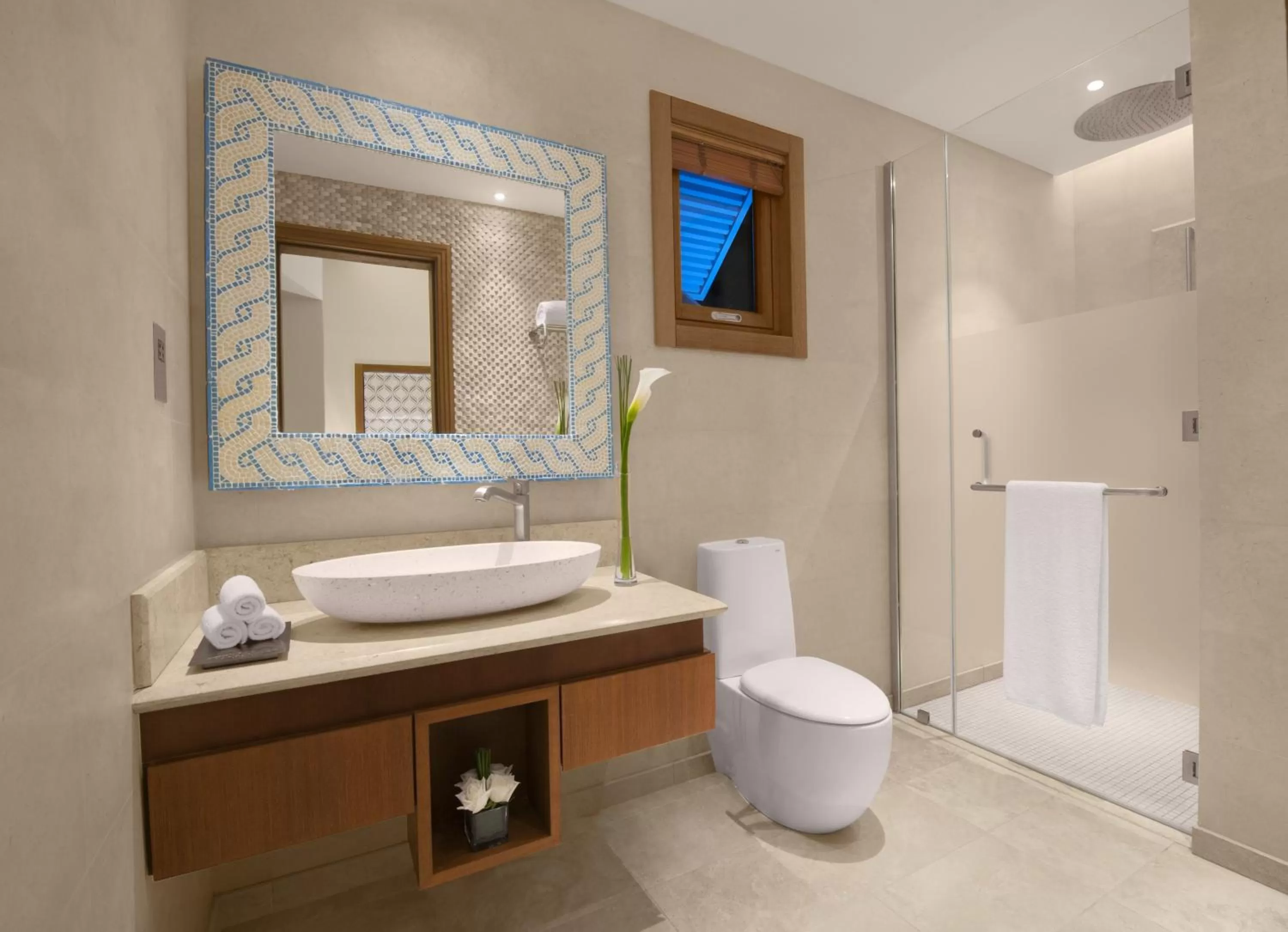 Bathroom in Banana Island Resort Doha by Anantara