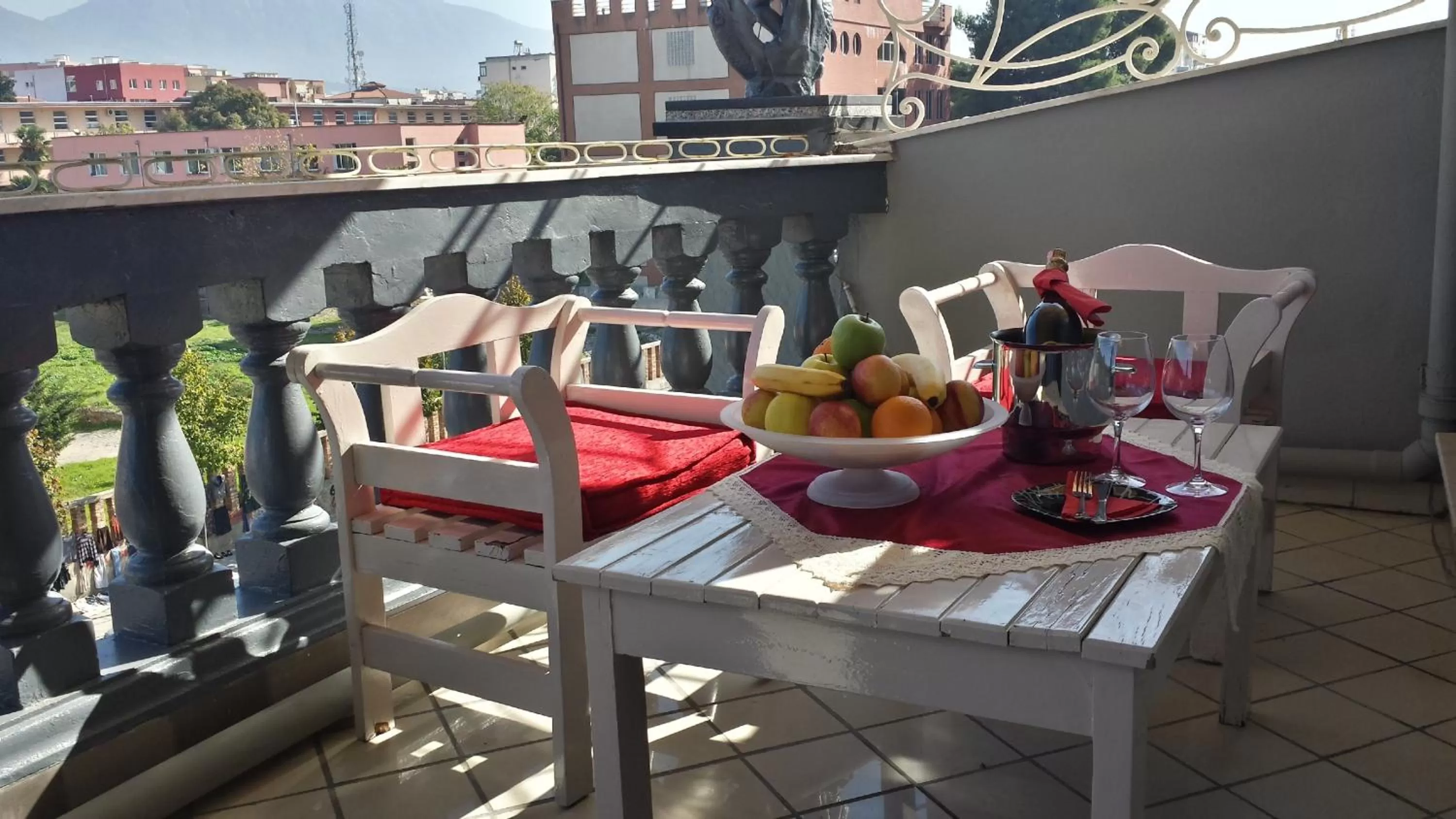 Coffee/tea facilities in Hotel Villa Fernando Tirana