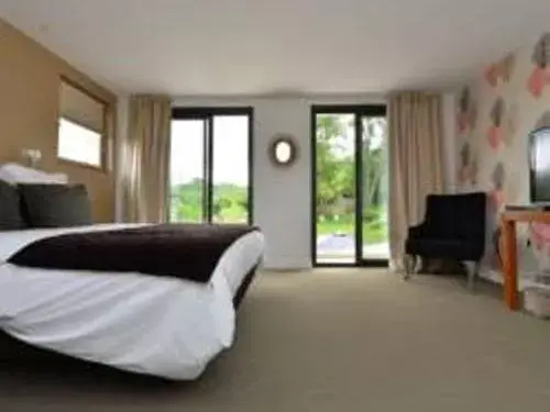 Junior Suite with Garden View in Le Clos Jeannon Junior Suite with Garden View in Le Clos Jeannon