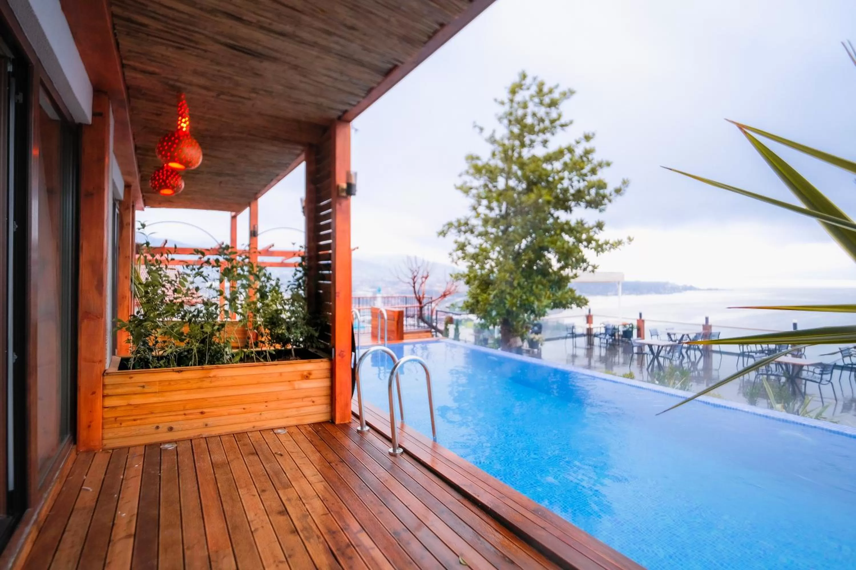 Natural landscape, Swimming Pool in Sapanca Villa Suite Boutique Hotel