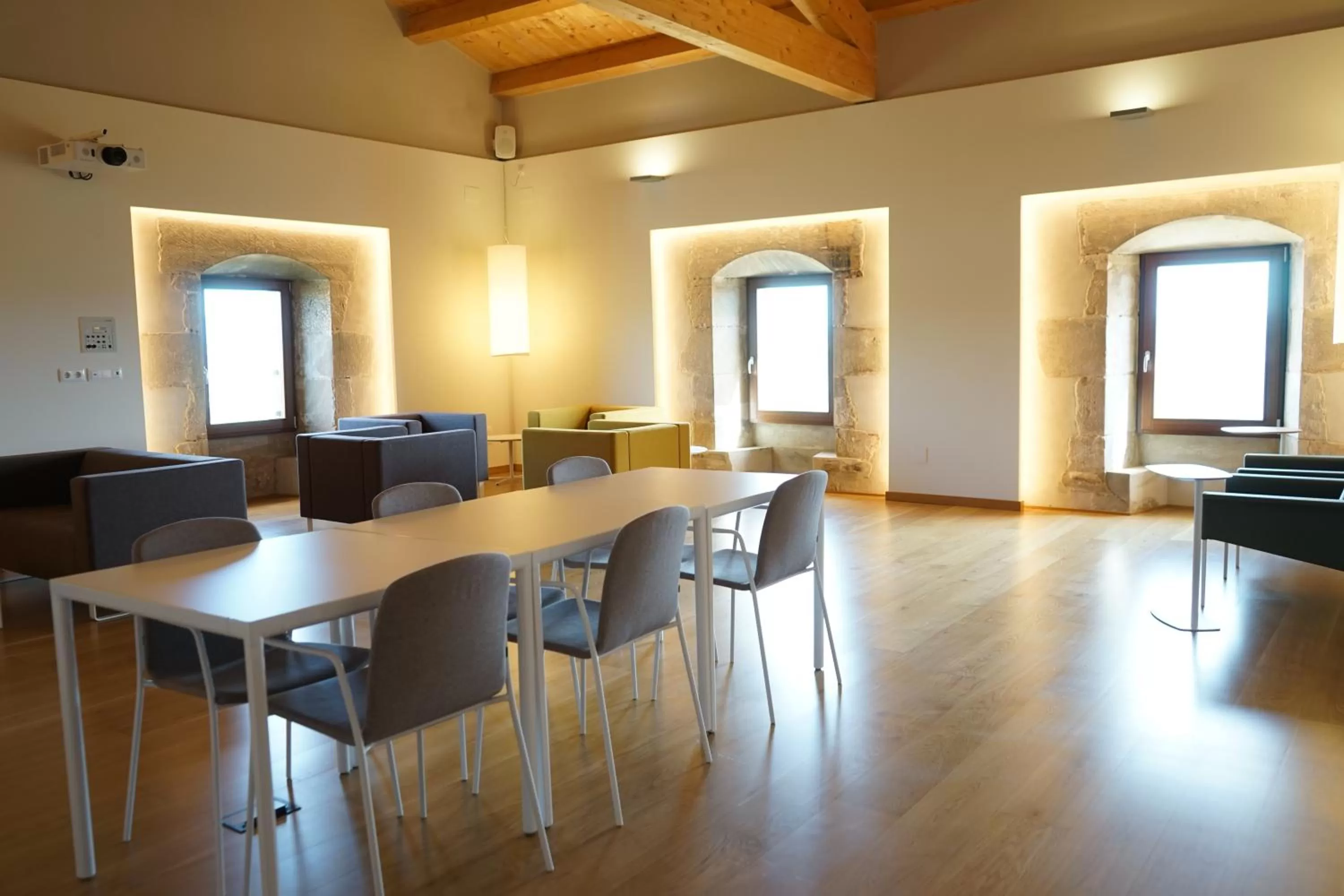 Lounge or bar in Hotel Santuari Balaguer