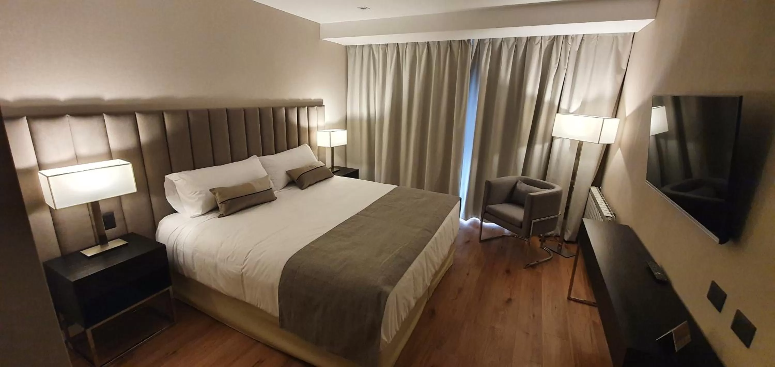 Bedroom, Bed in Hotel Albatros