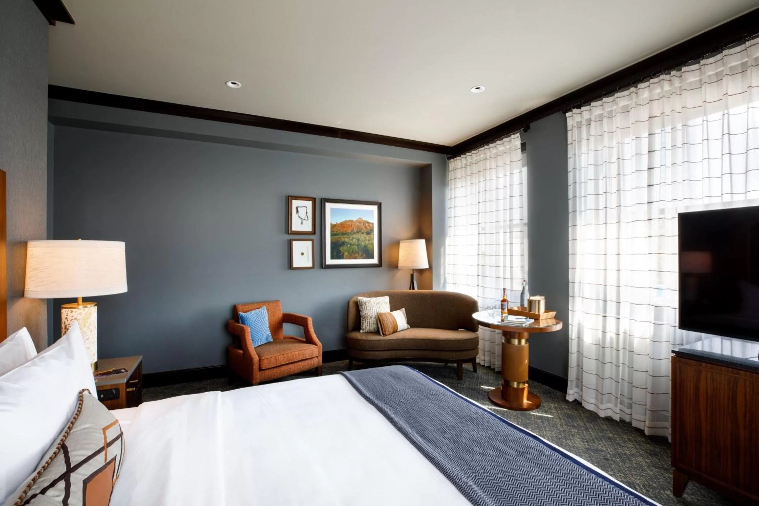 Photo of the whole room, Bed in The Barfield, Autograph Collection