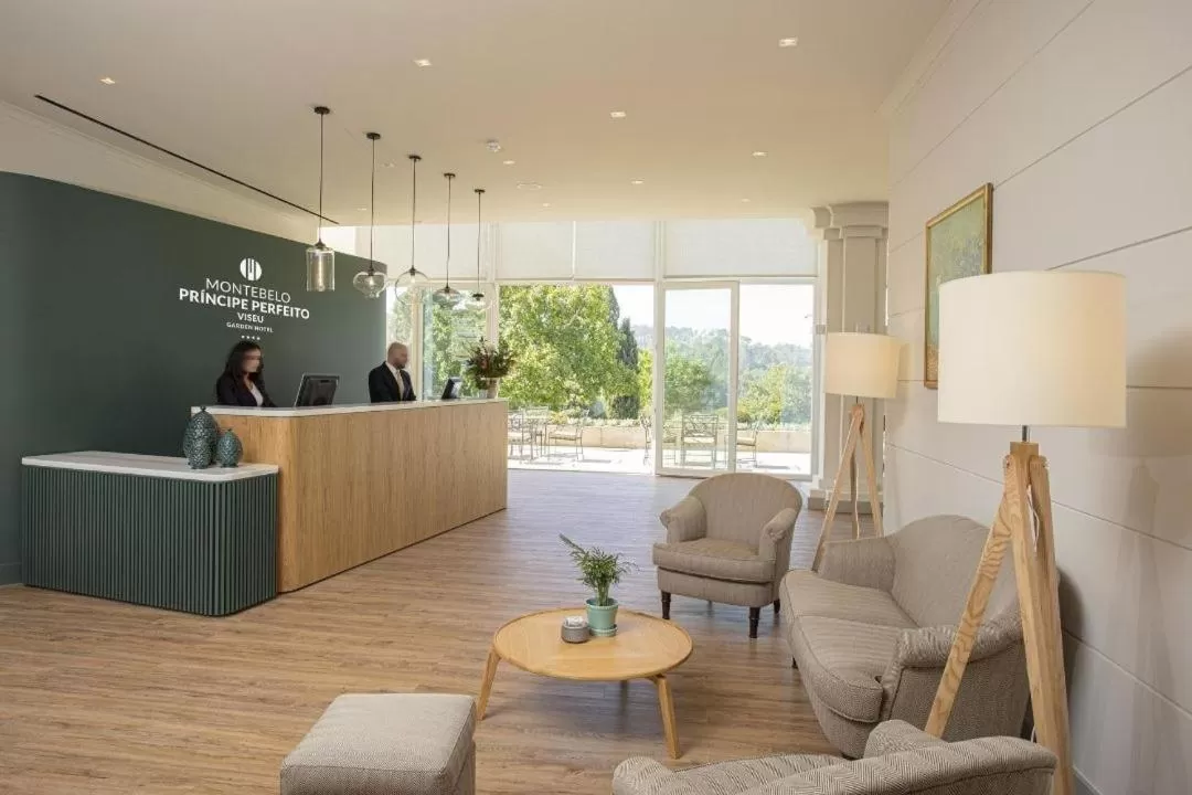 Lobby or reception in Montebelo Principe Perfeito Viseu Garden Hotel