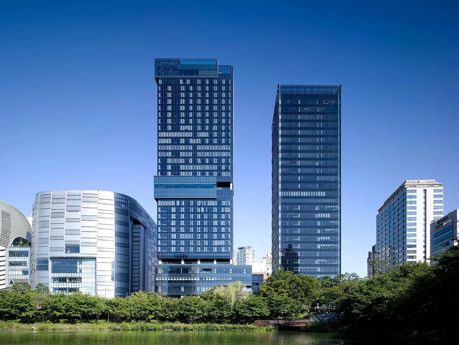Property building in Sofitel Ambassador Seoul Hotel & Serviced Residences
