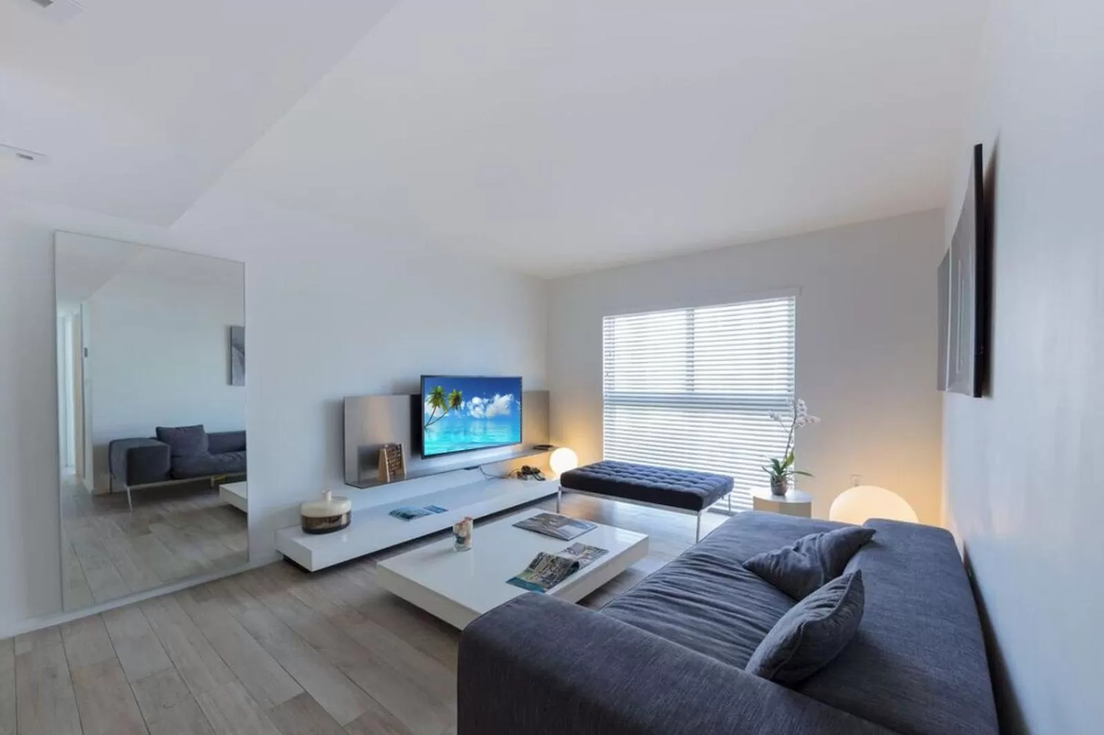 Living room, Bed in Beach Haus Key Biscayne Contemporary Apartments
