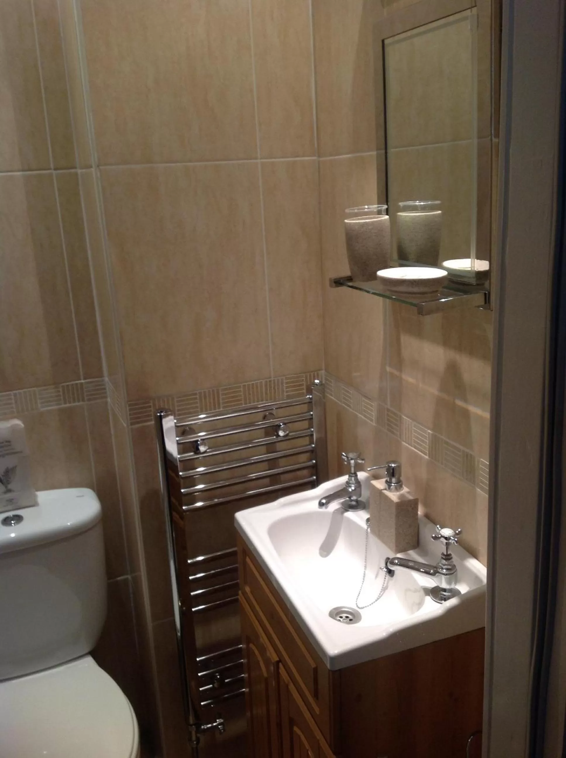 Bathroom in Heathfield Bed and Breakfast