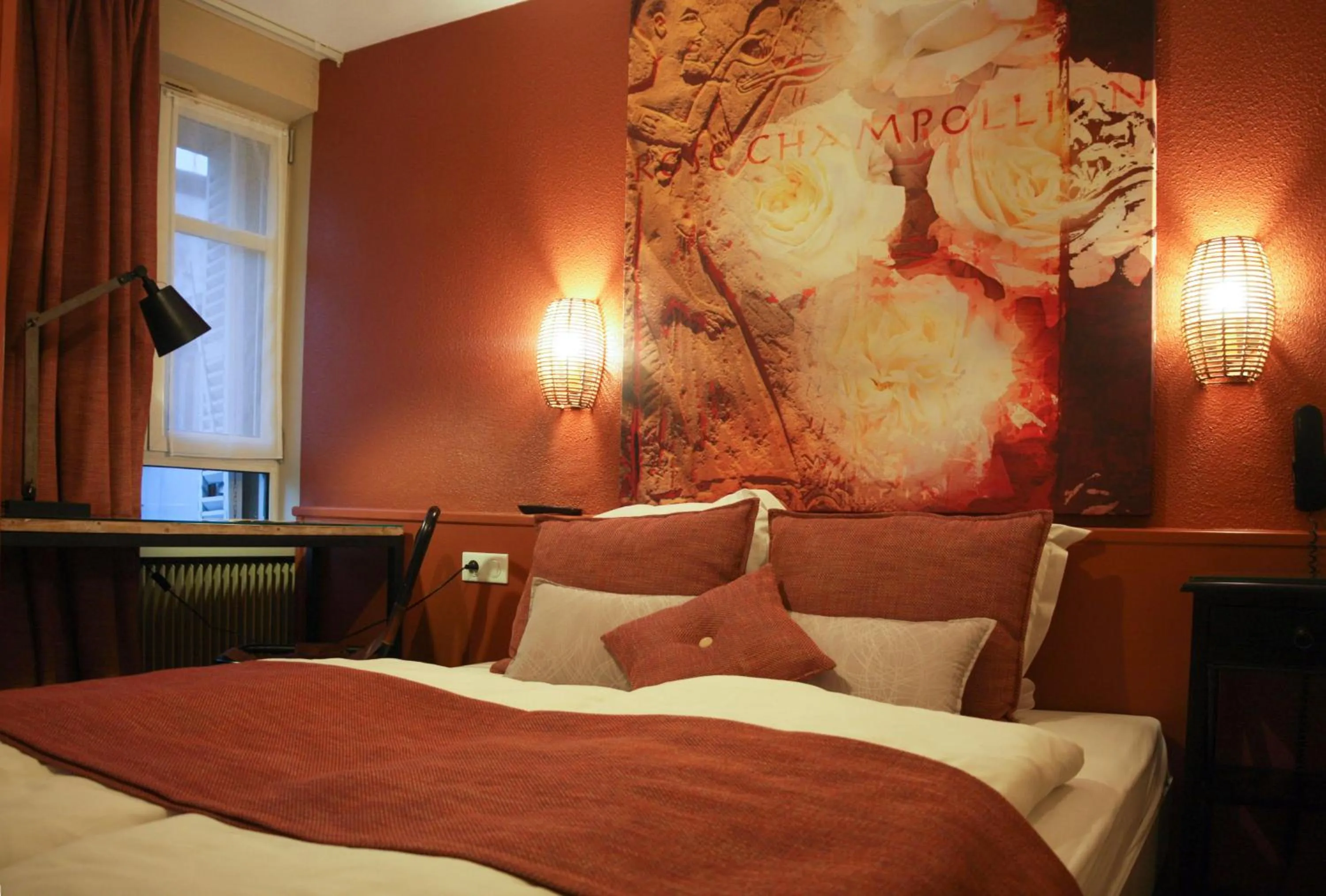 Photo of the whole room, Bed in Hotel Roses