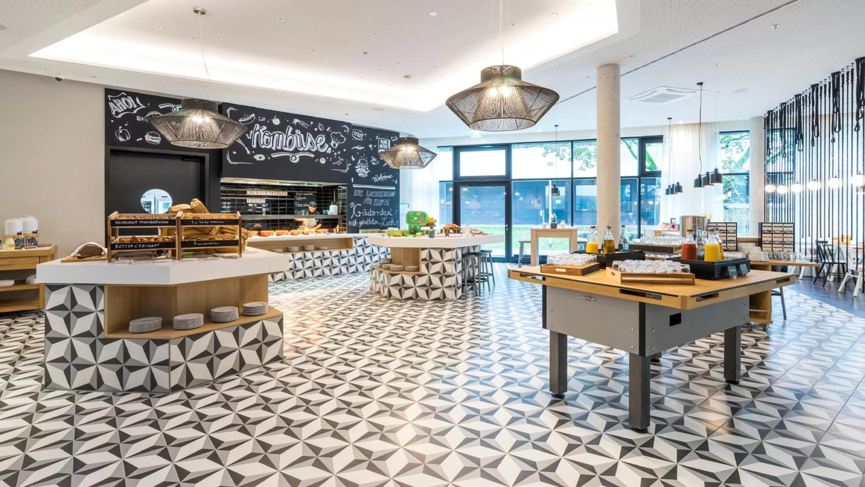 Restaurant/places to eat in Holiday Inn Hamburg - City Nord by IHG
