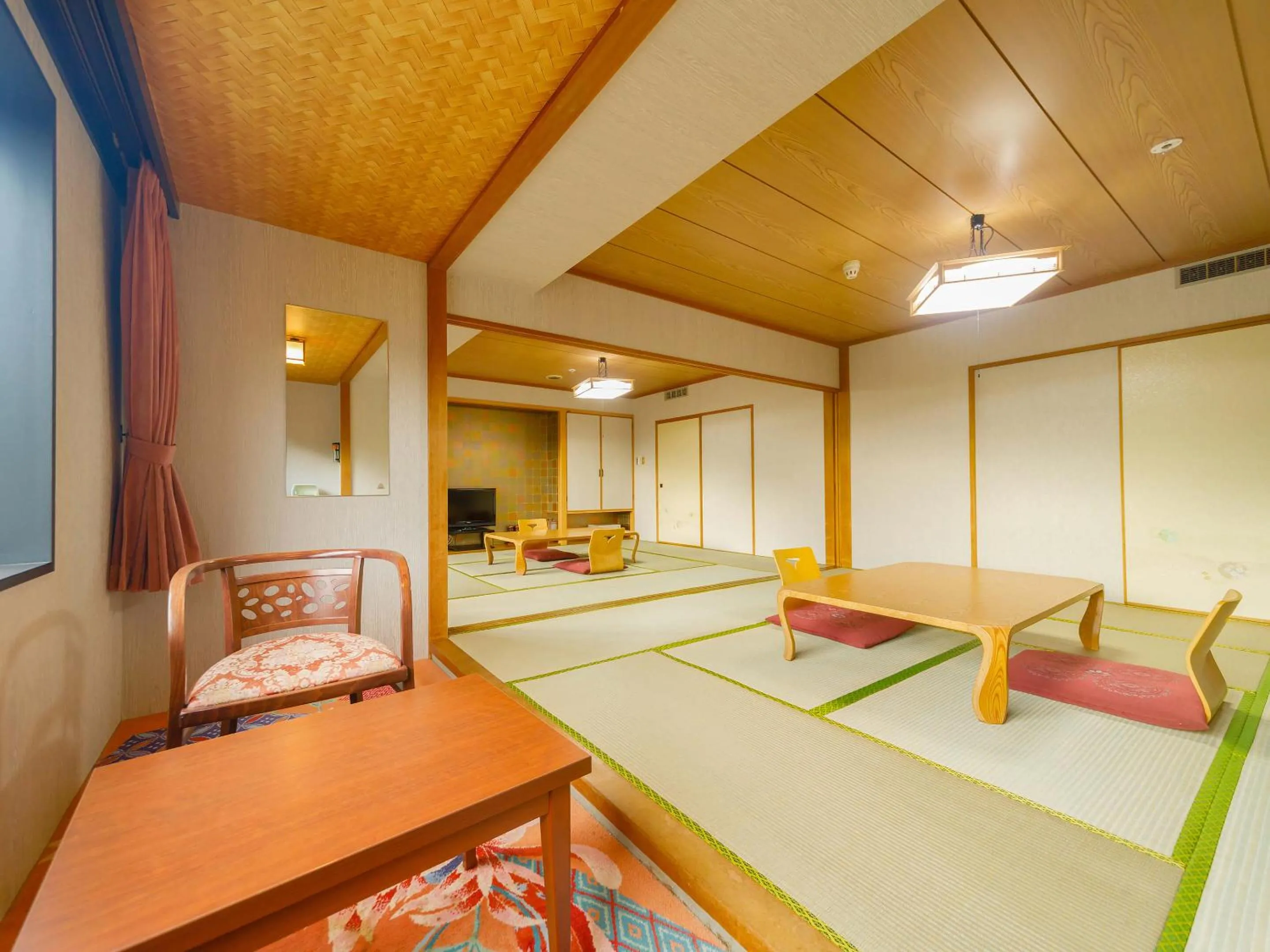 Living room, Bed in Jozankei View Hotel