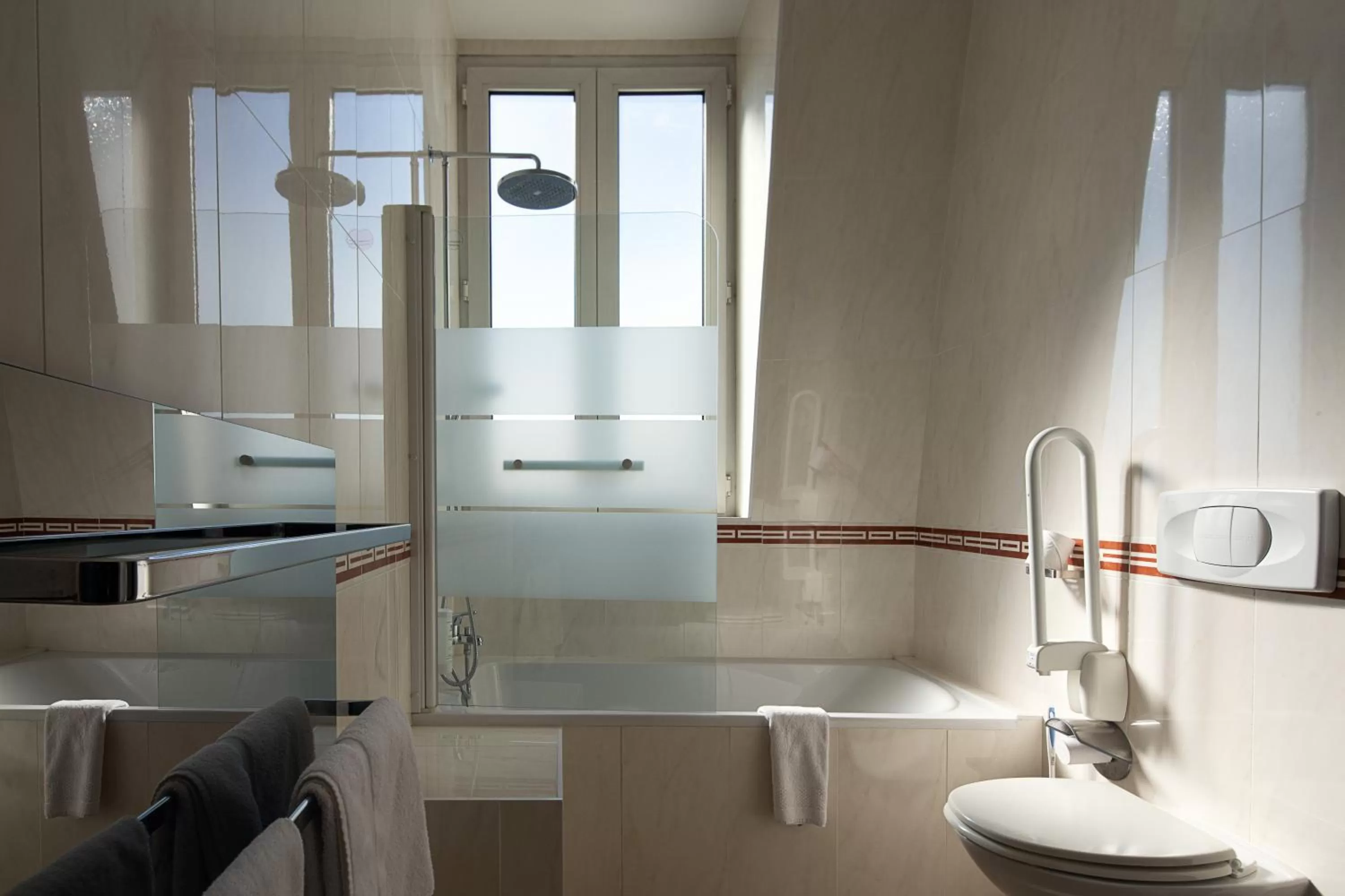 Bathroom in Best Western Central Hotel