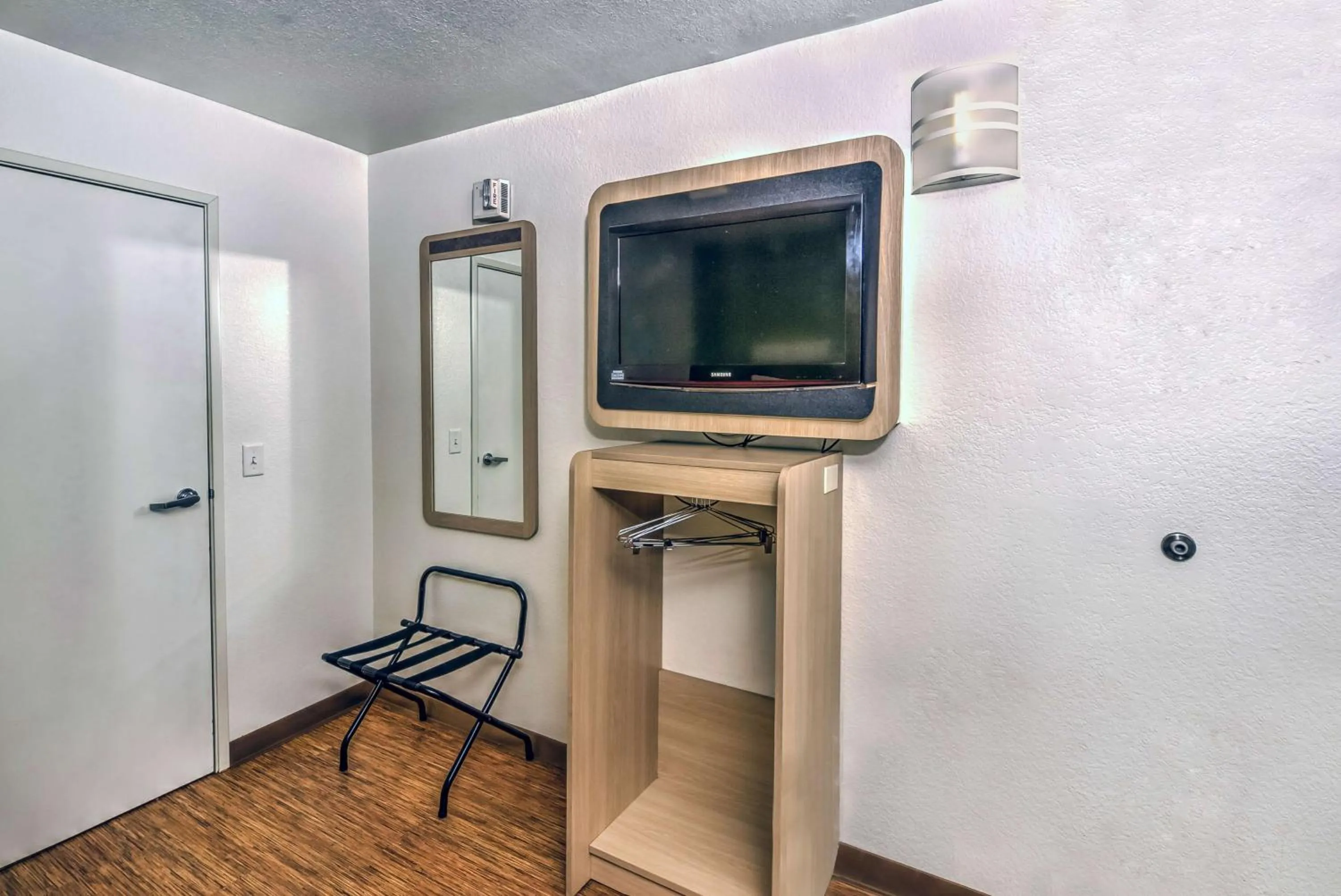 Quadruple Room in Motel 6-Colorado Springs, CO