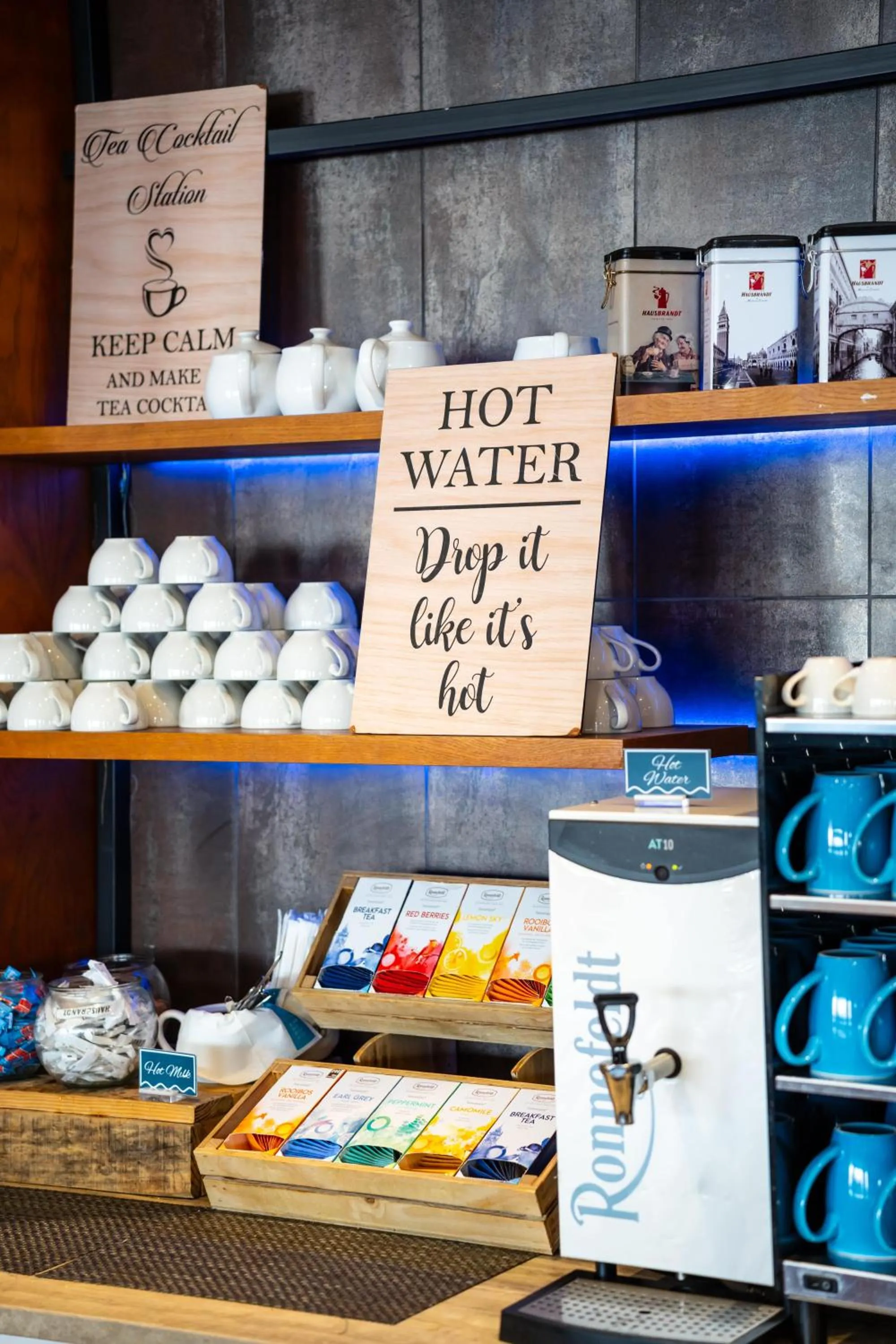 Restaurant/places to eat in Blaauwberg Beach Hotel