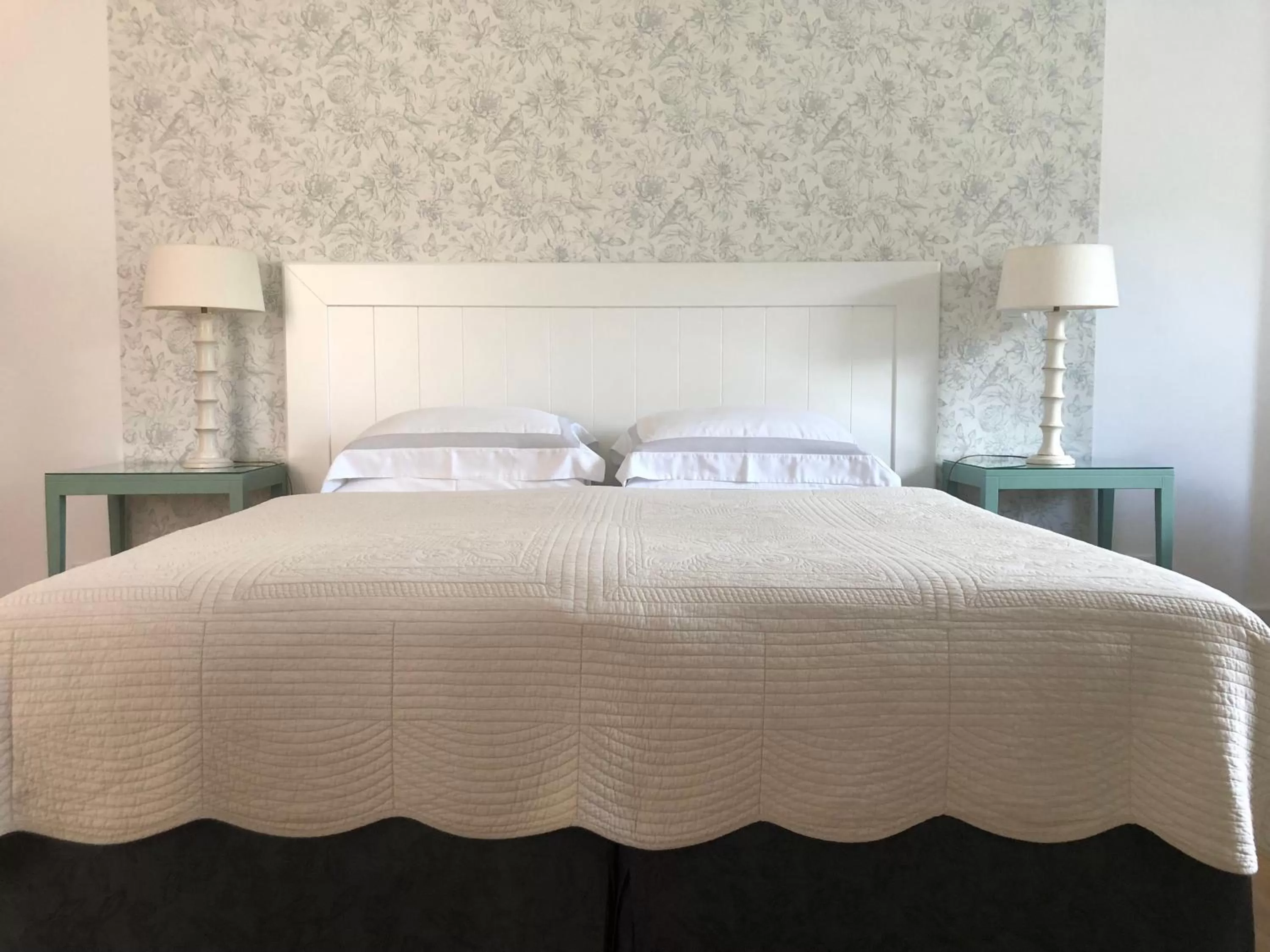 Bedroom, Bed in Galerie Suites