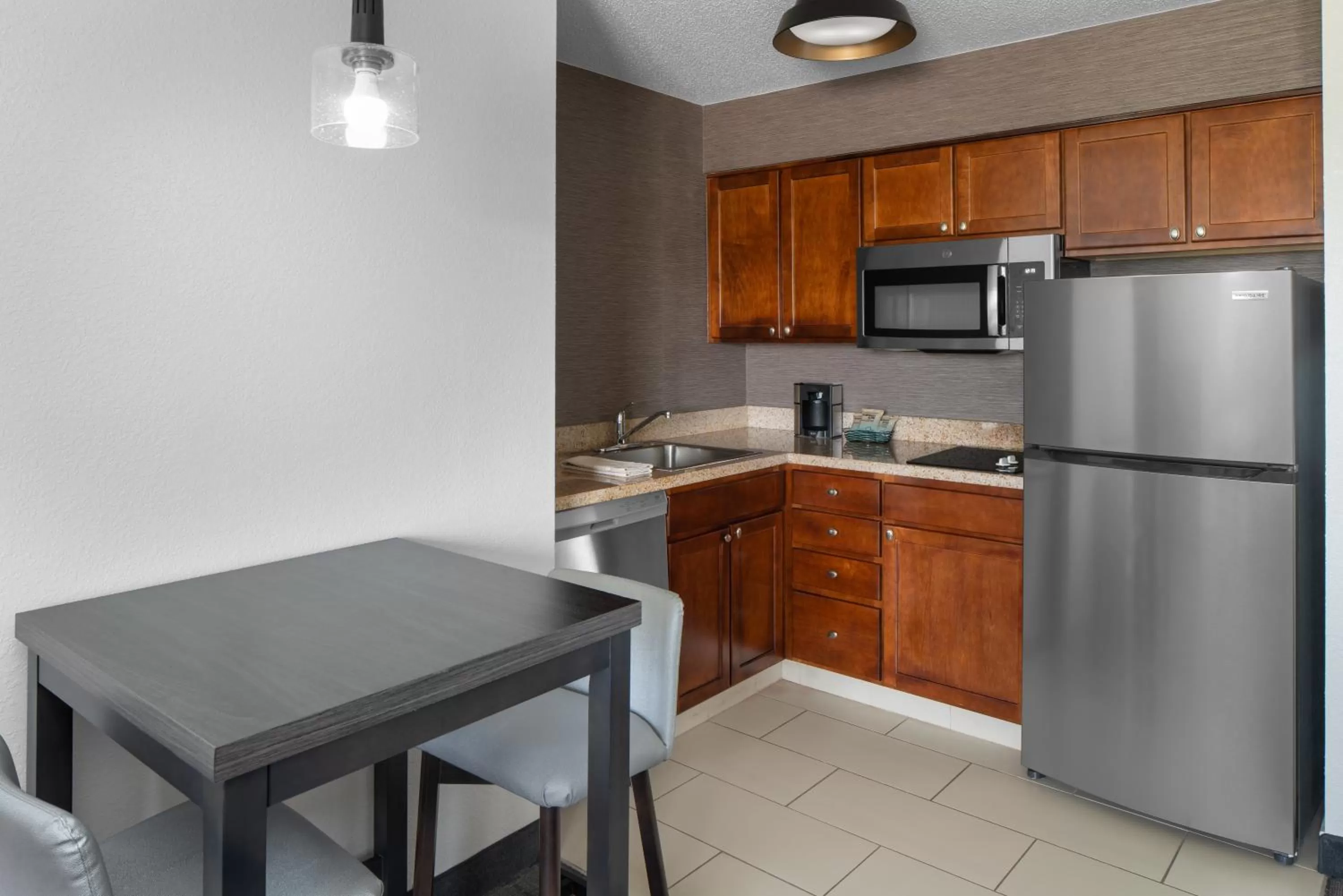 kitchen in Residence Inn Long Island Holtsville