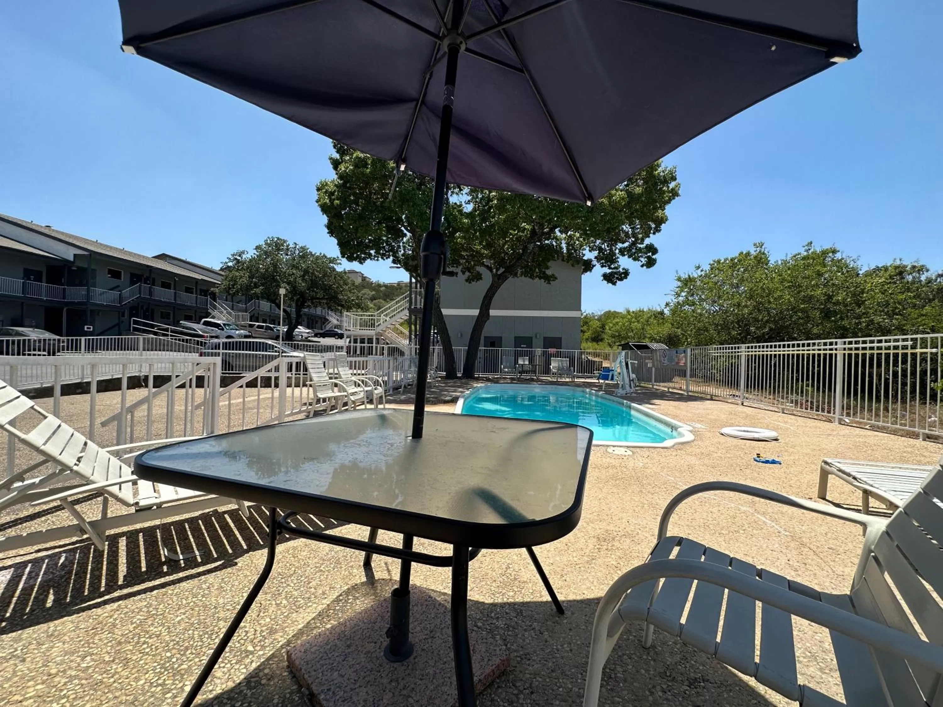 Swimming pool in HillView Inn at Six Flags Fiesta