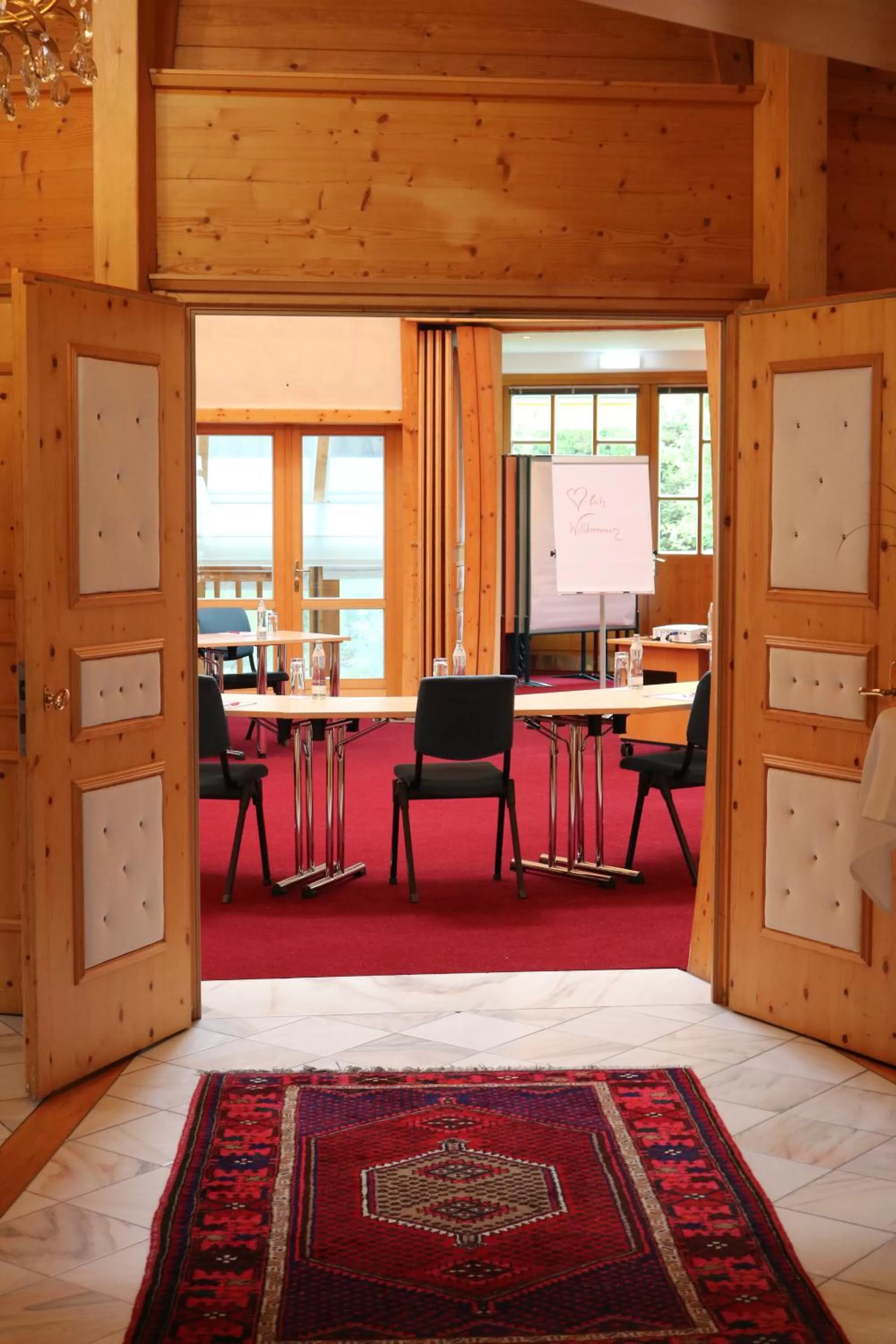 Business facilities in Scheffer's Hotel