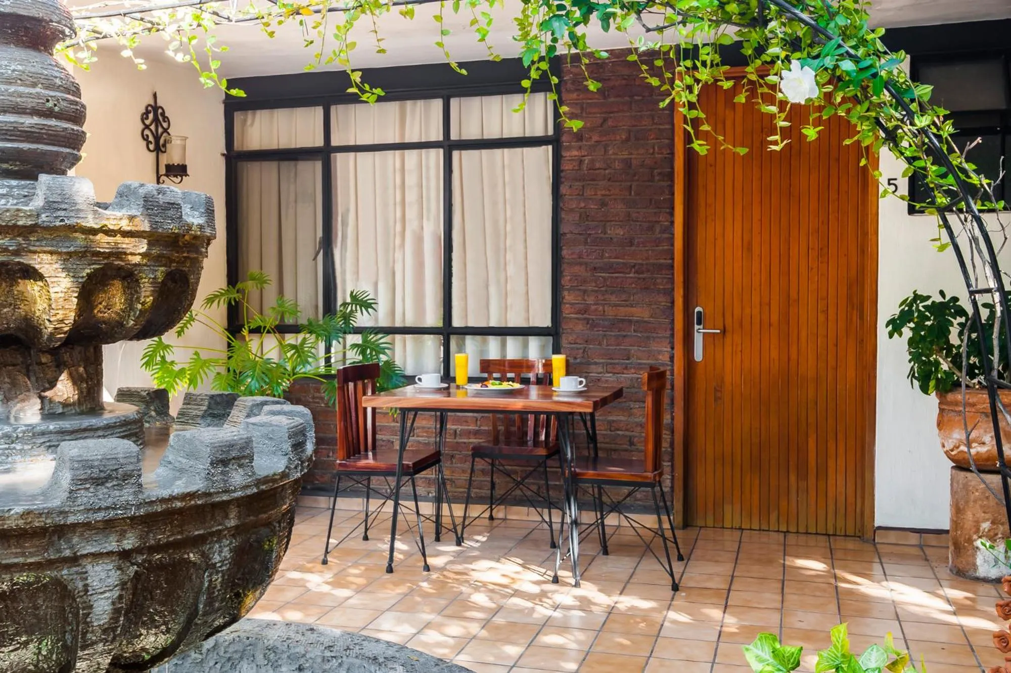 Property building in Hotel Isabel