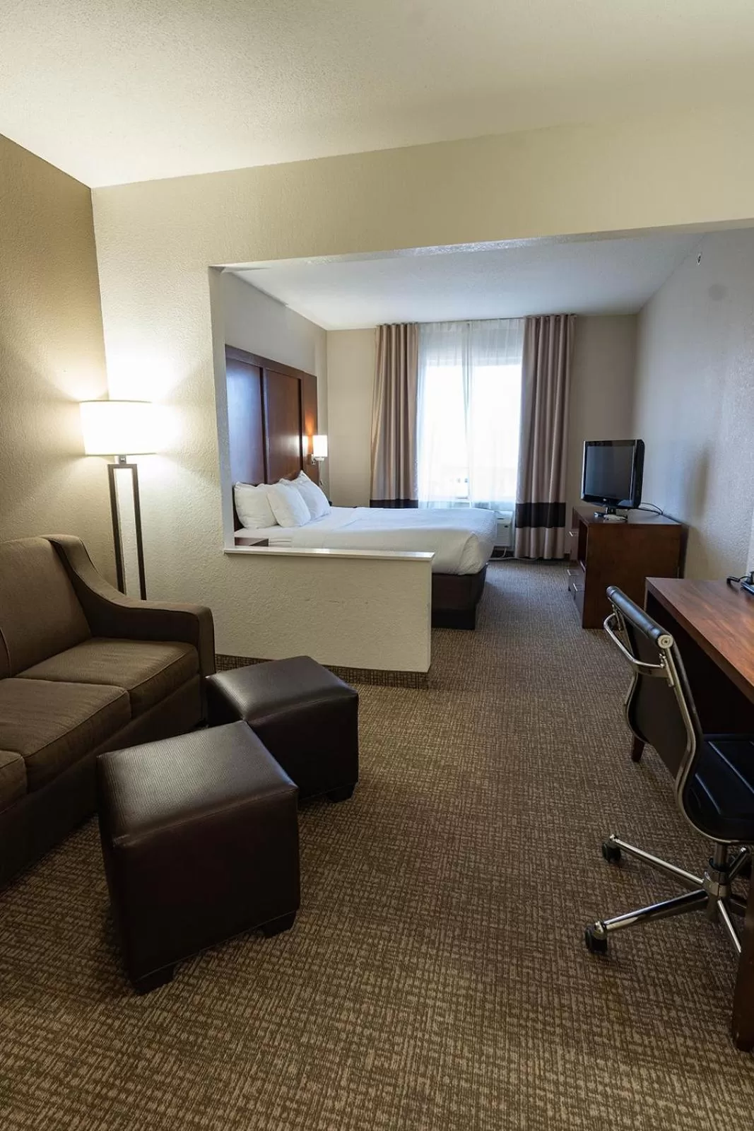 Bed in Rapid River Lodge