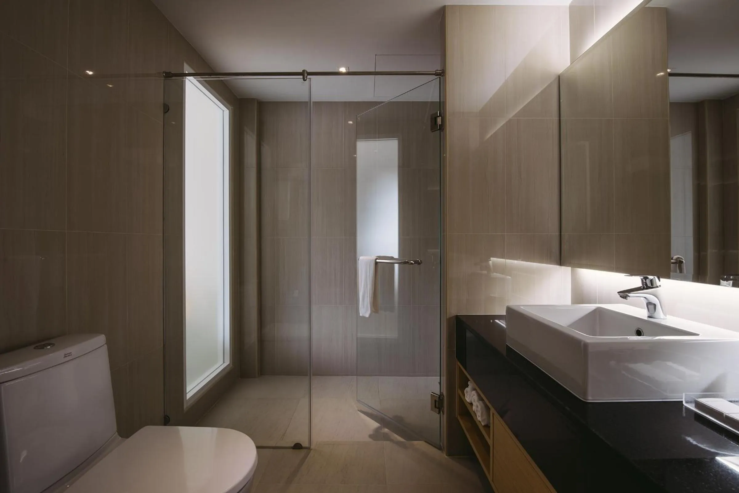 Bathroom in TIRAS Patong Beach Hotel