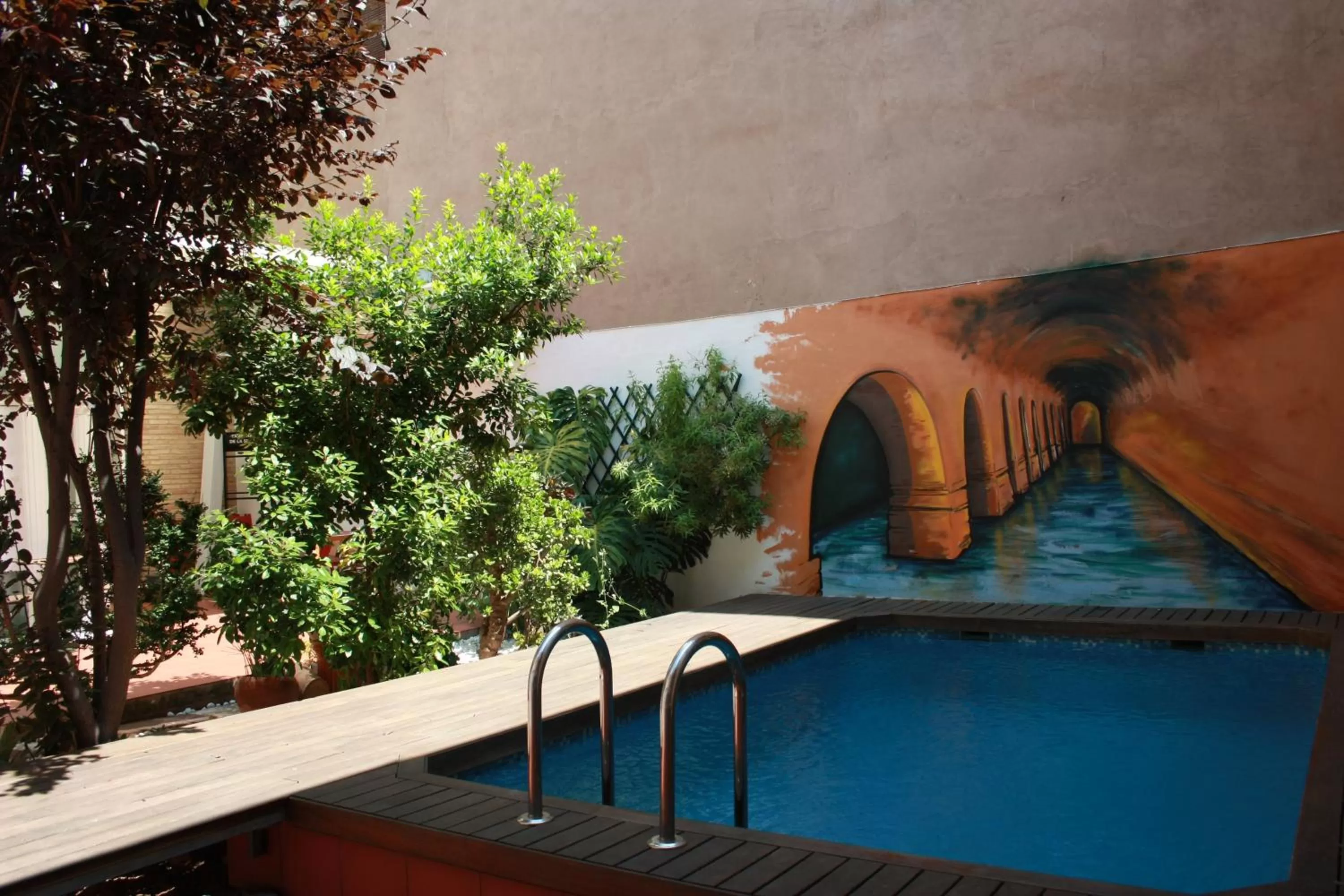 Swimming pool in B&B "Domus Atilia"