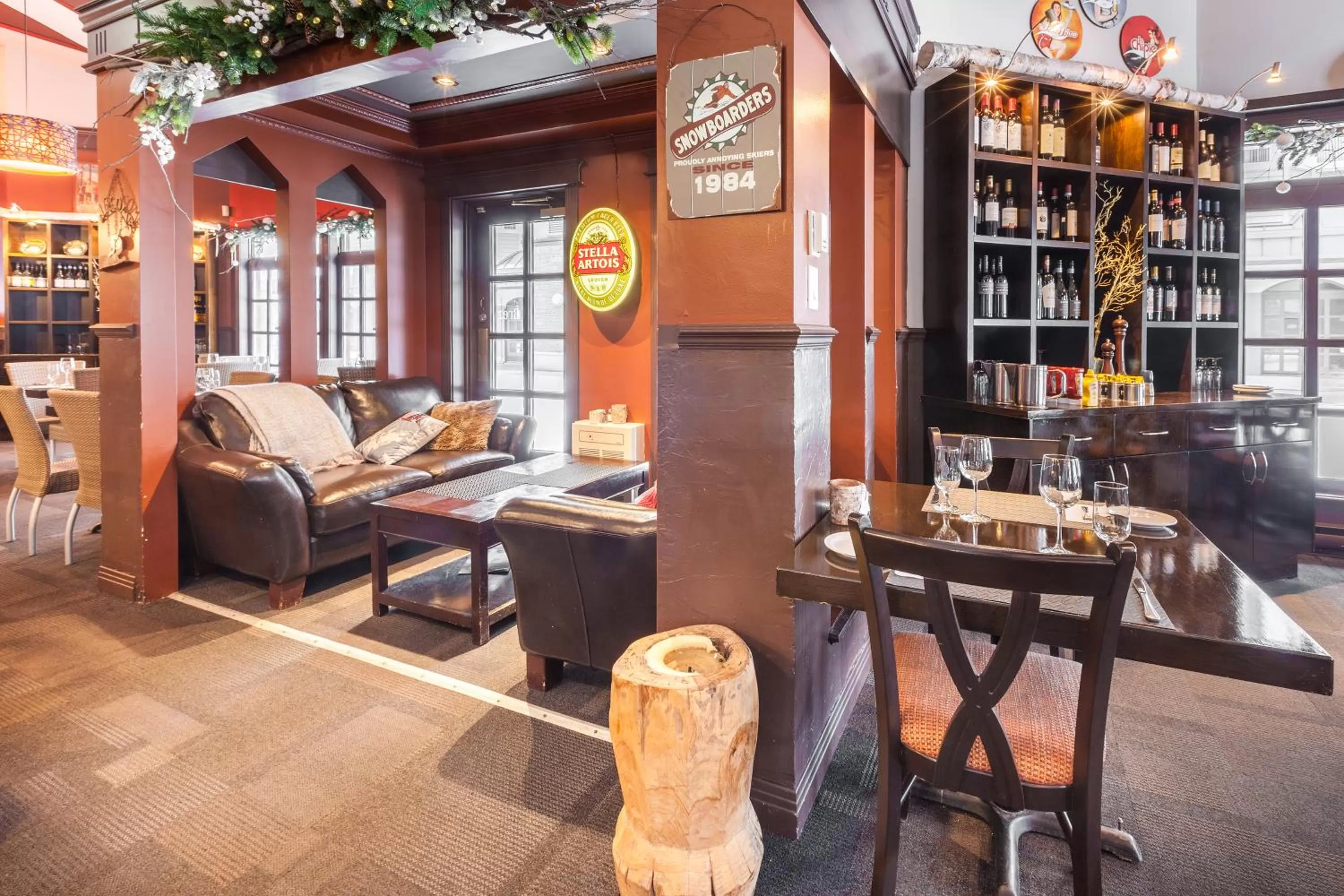 Food and drinks in Hébergement Mont-Ste-Anne Condos