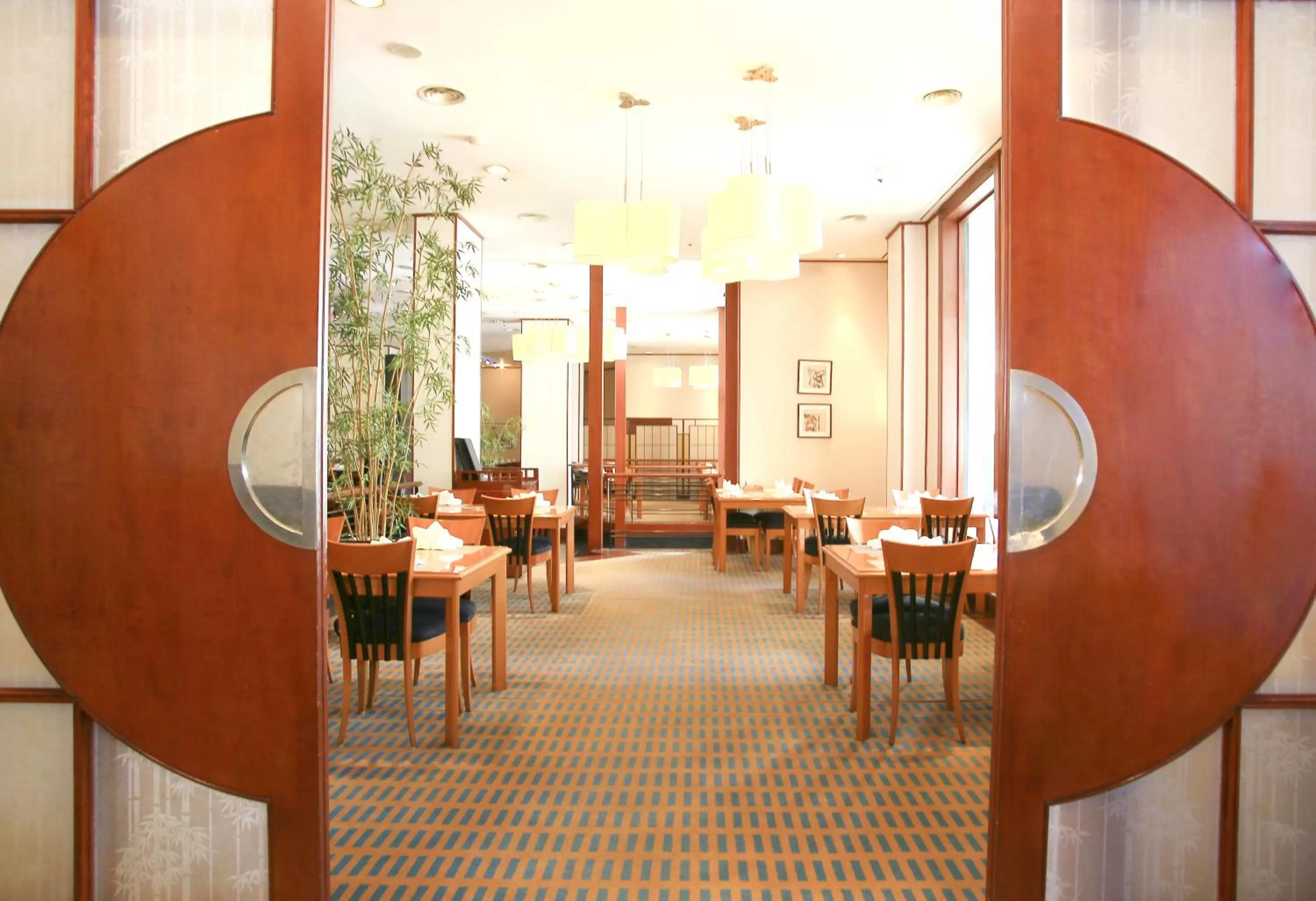 Lunch in Hanoi Daewoo Hotel