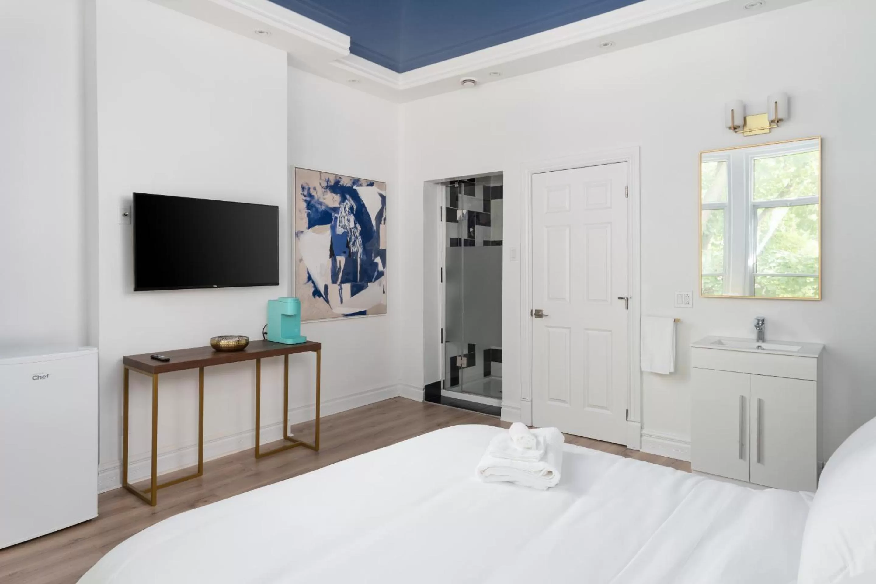 TV/Entertainment Center in Le Penfield Par Nomade MTL