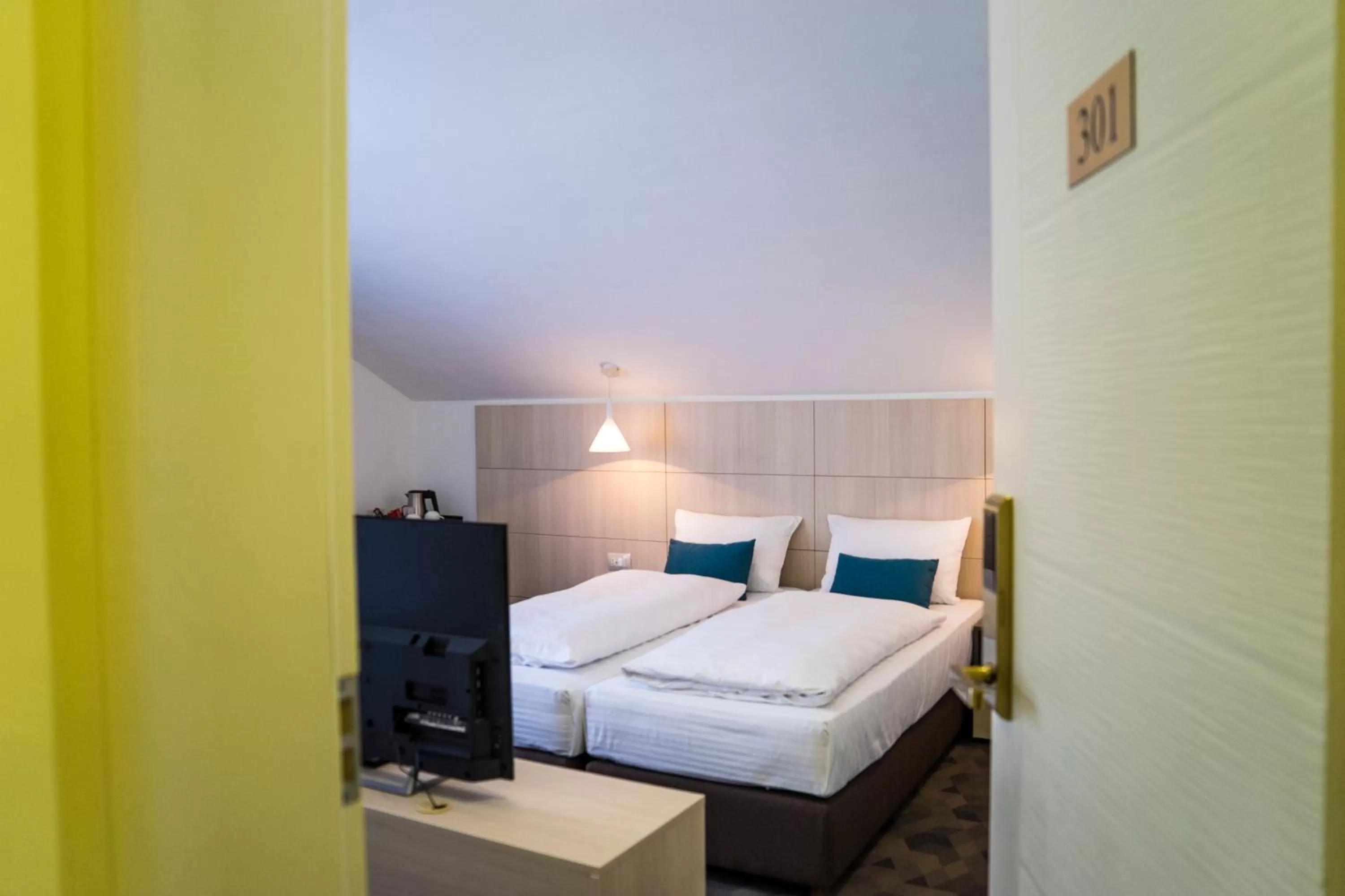 Photo of the whole room, Bed in Hotel Kapetanovina