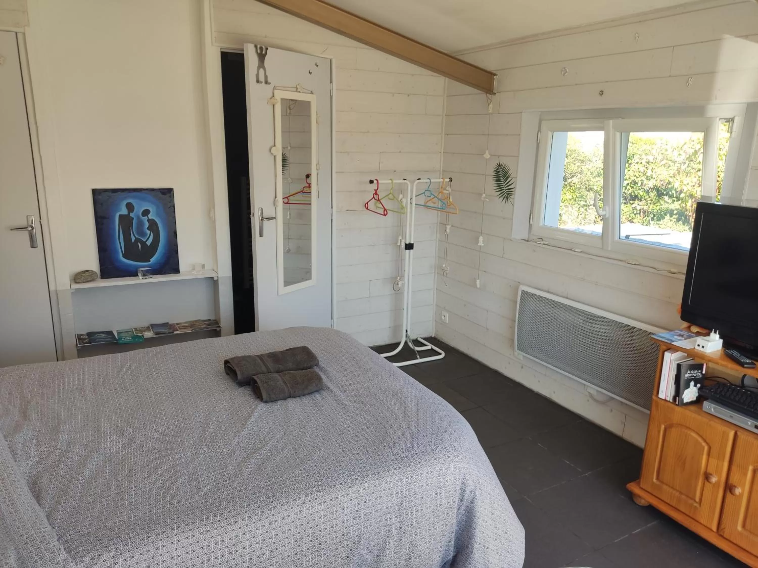 Bedroom, Bed in Chez Daniel & Catherine