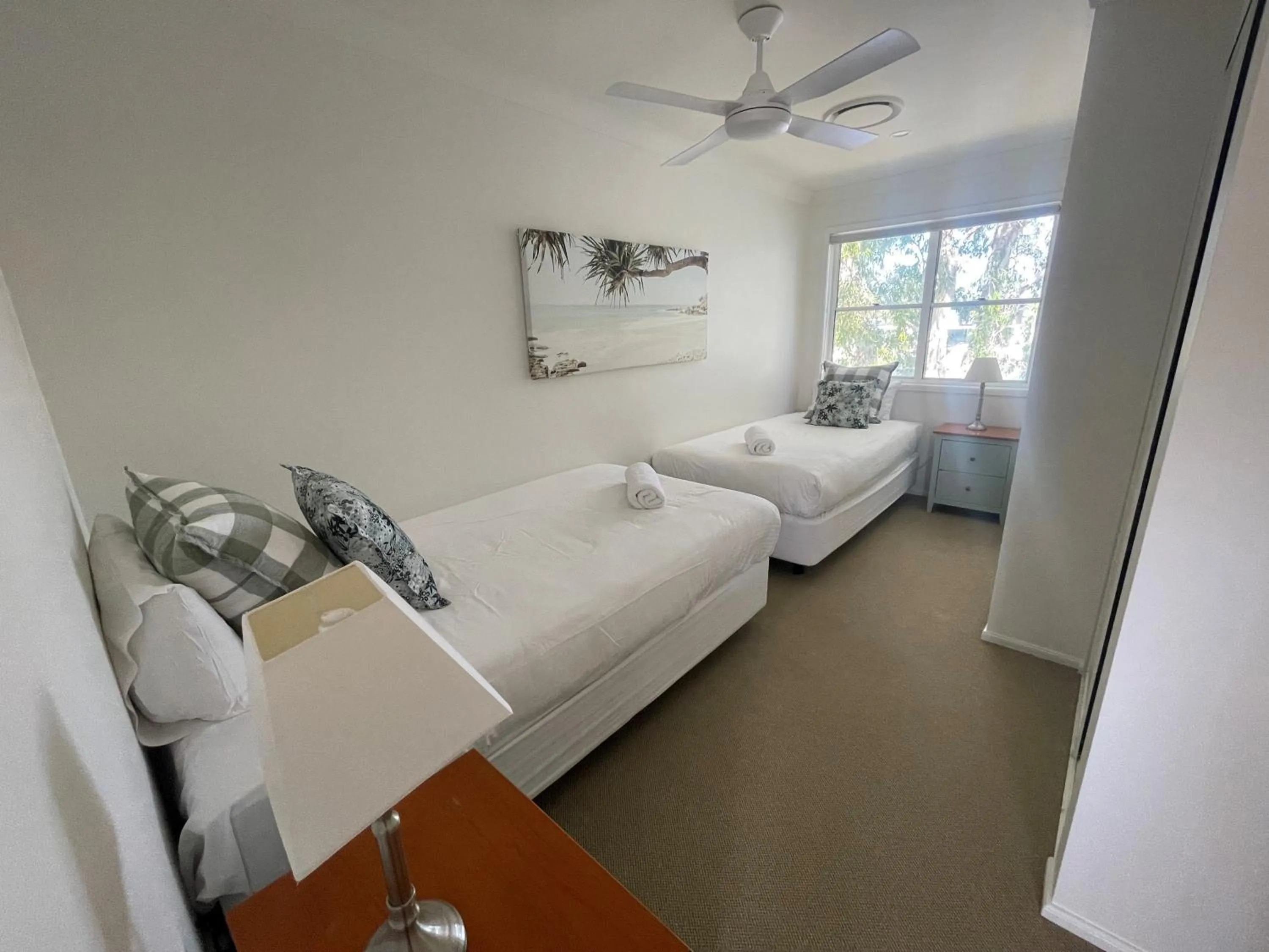 Bed in Noosa Entrance Waterfront Resort