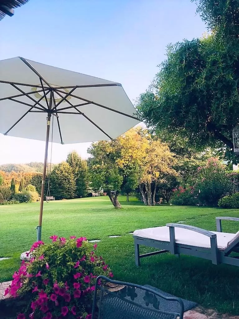 Garden view in La Pergola B&B