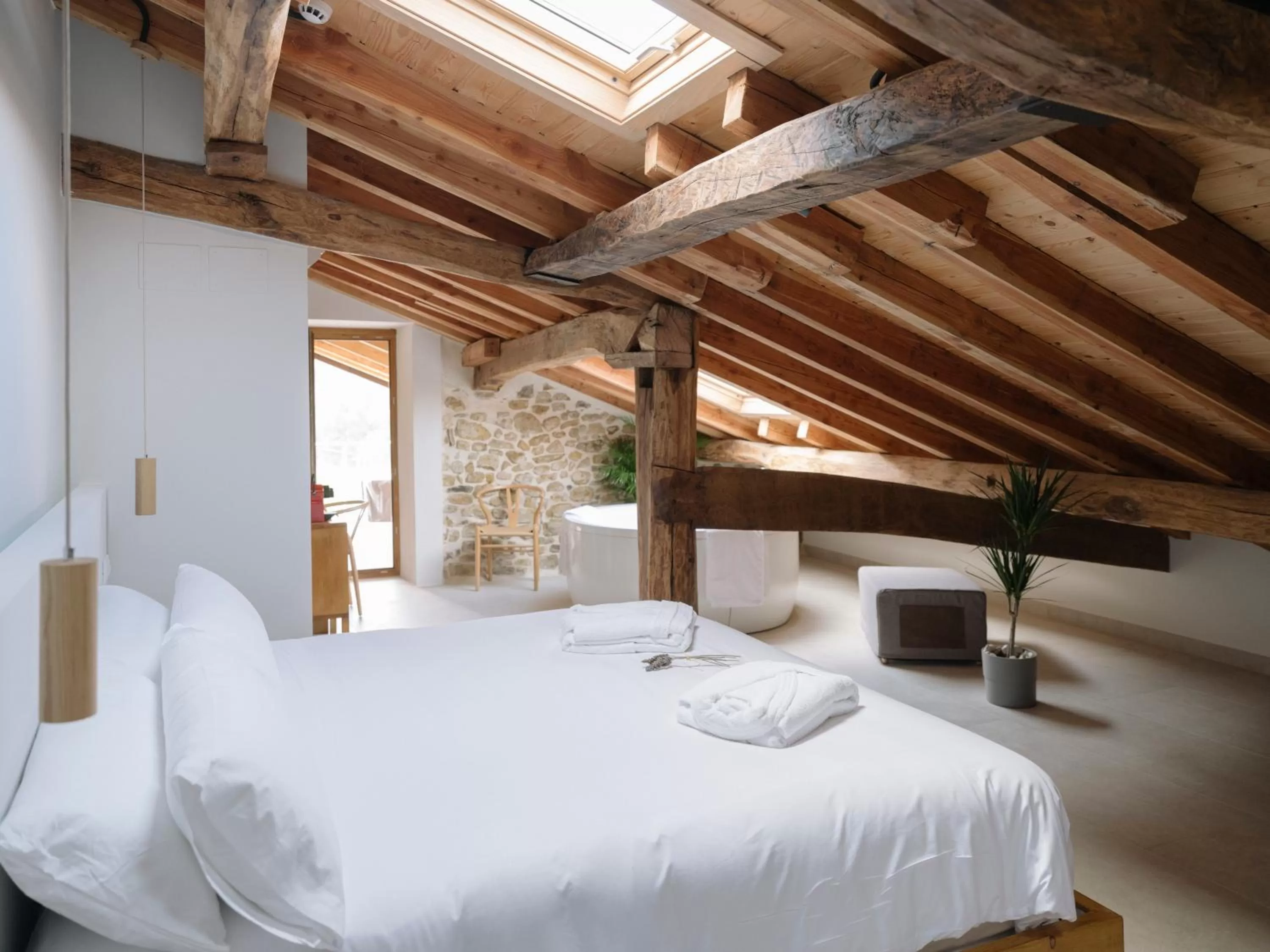 Bed in Hotel Nafarrola - Gastronomy & Wine