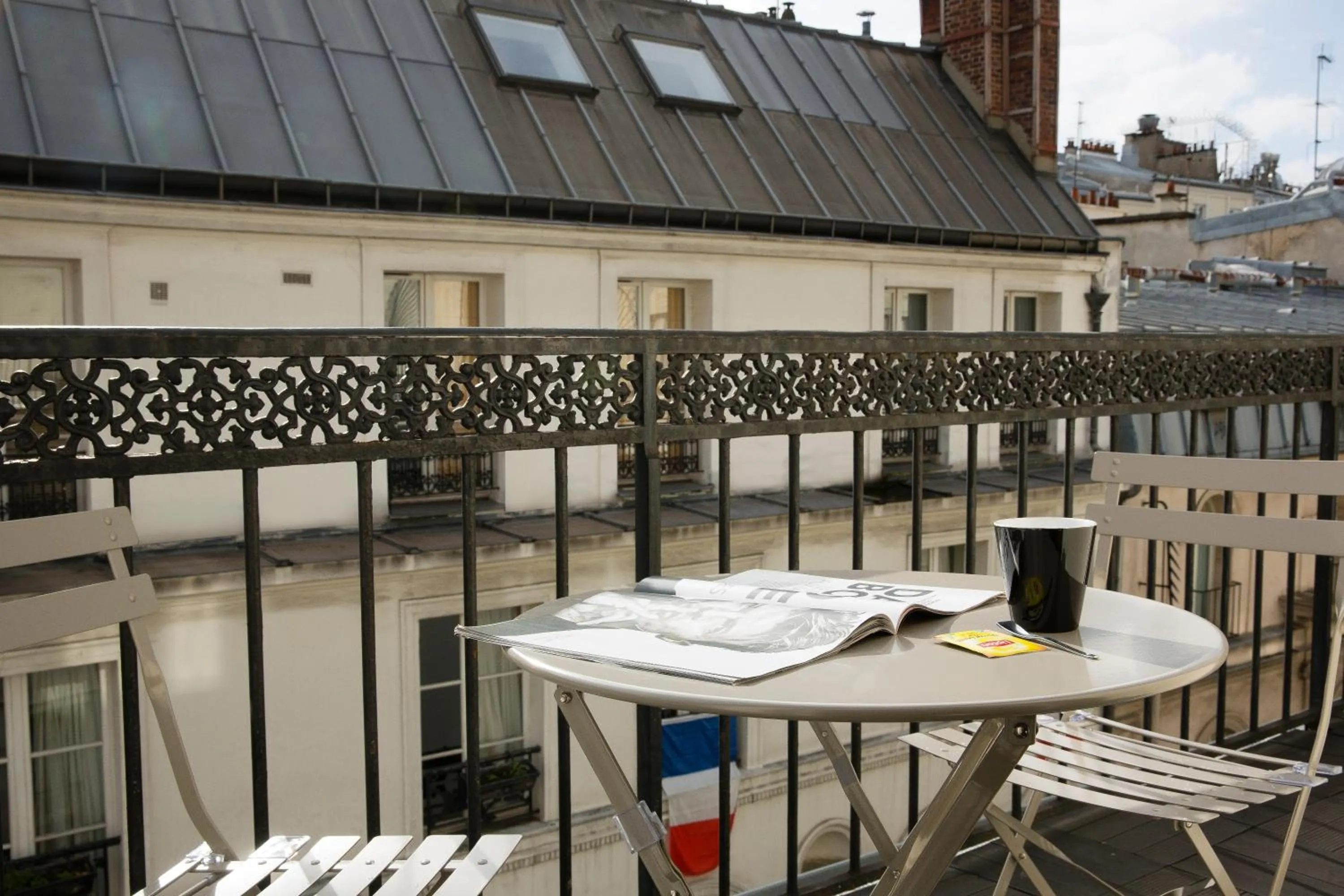 Balcony/Terrace in Hôtel Mondial