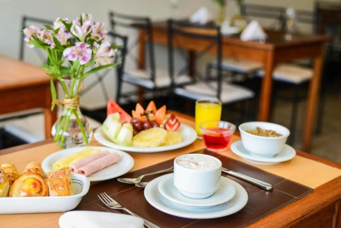 Restaurant/places to eat in Taiwan Hotel