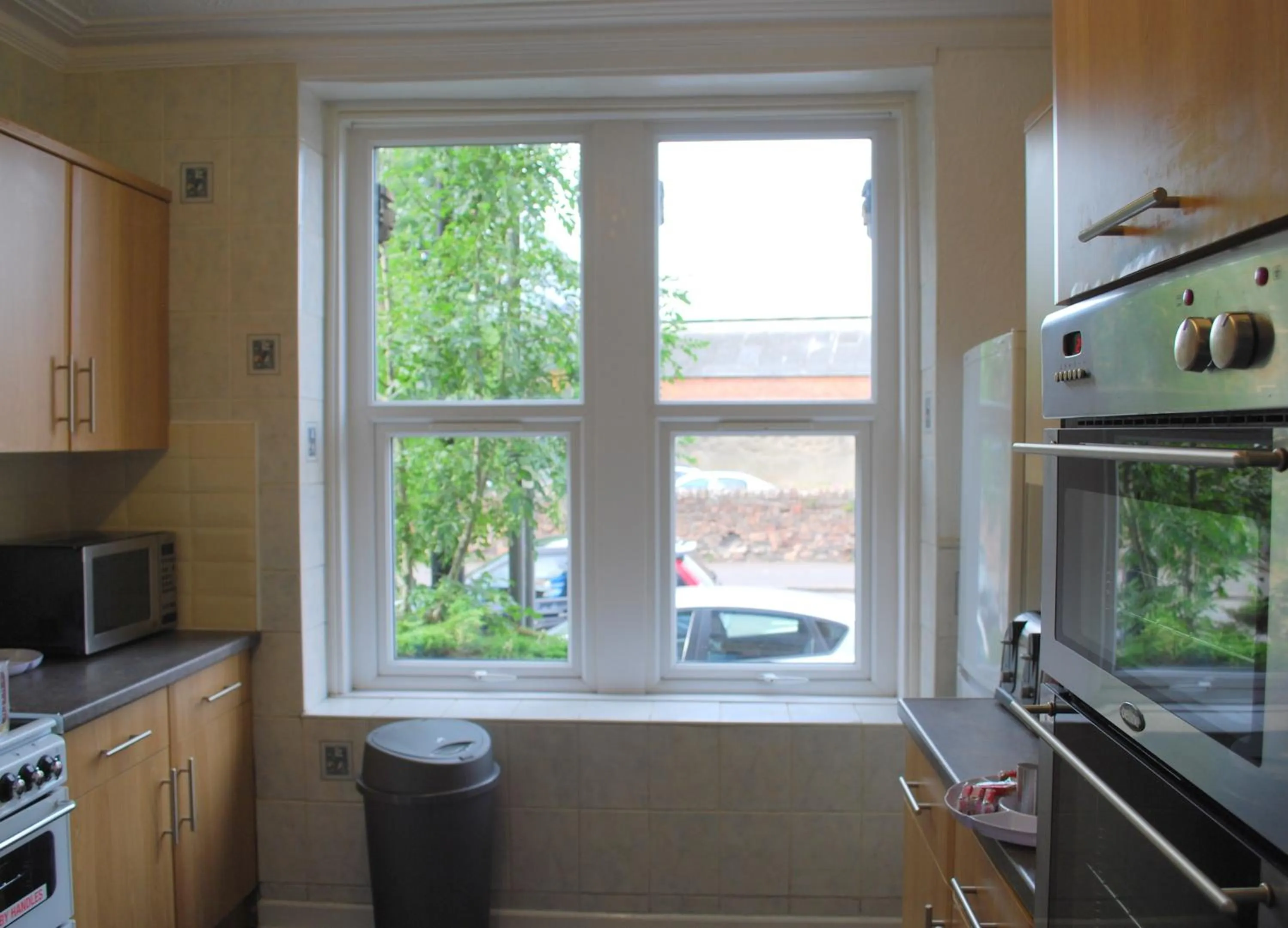 Communal kitchen in Clift Guest House