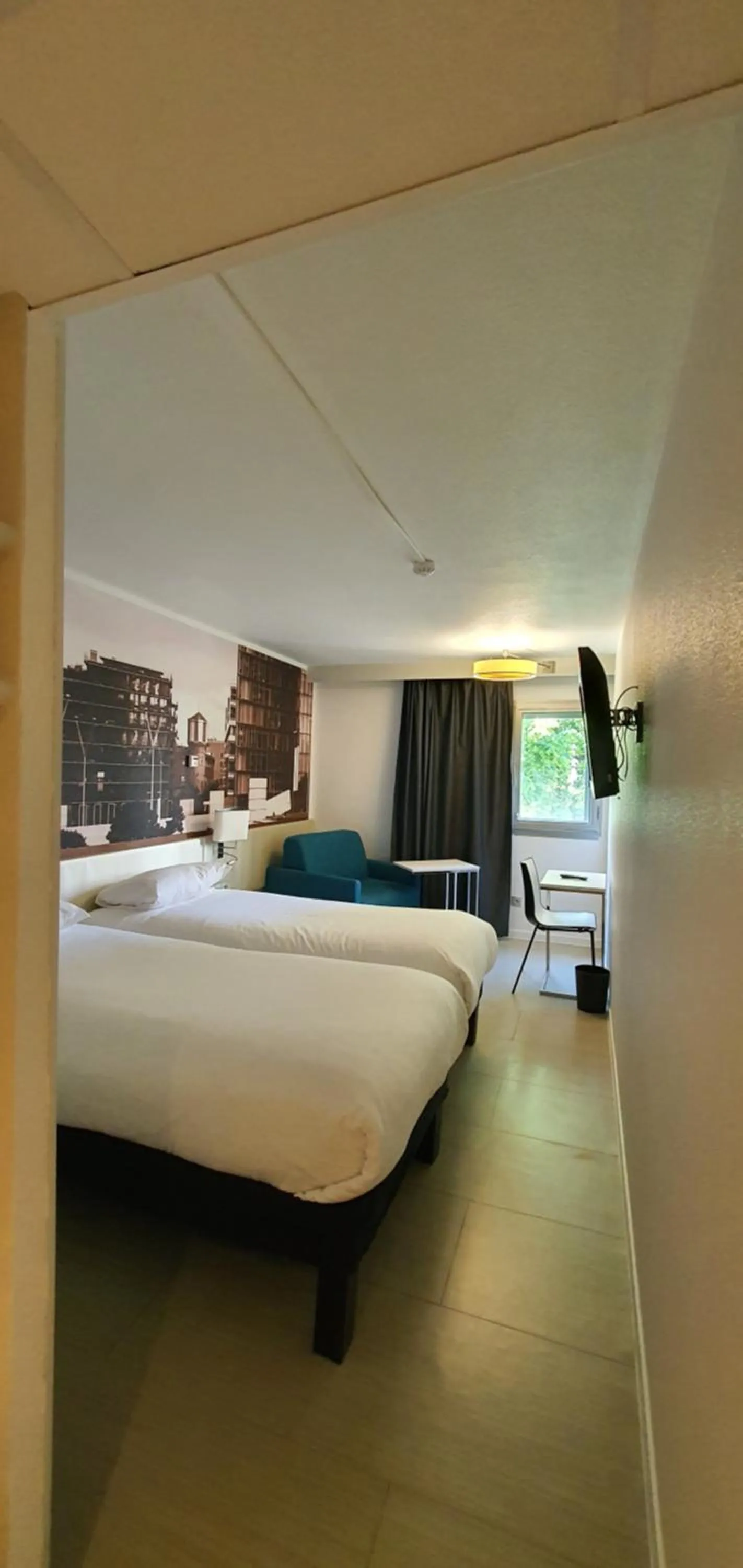 Bedroom, Bed in ibis Styles Paris Tolbiac Bibliotheque